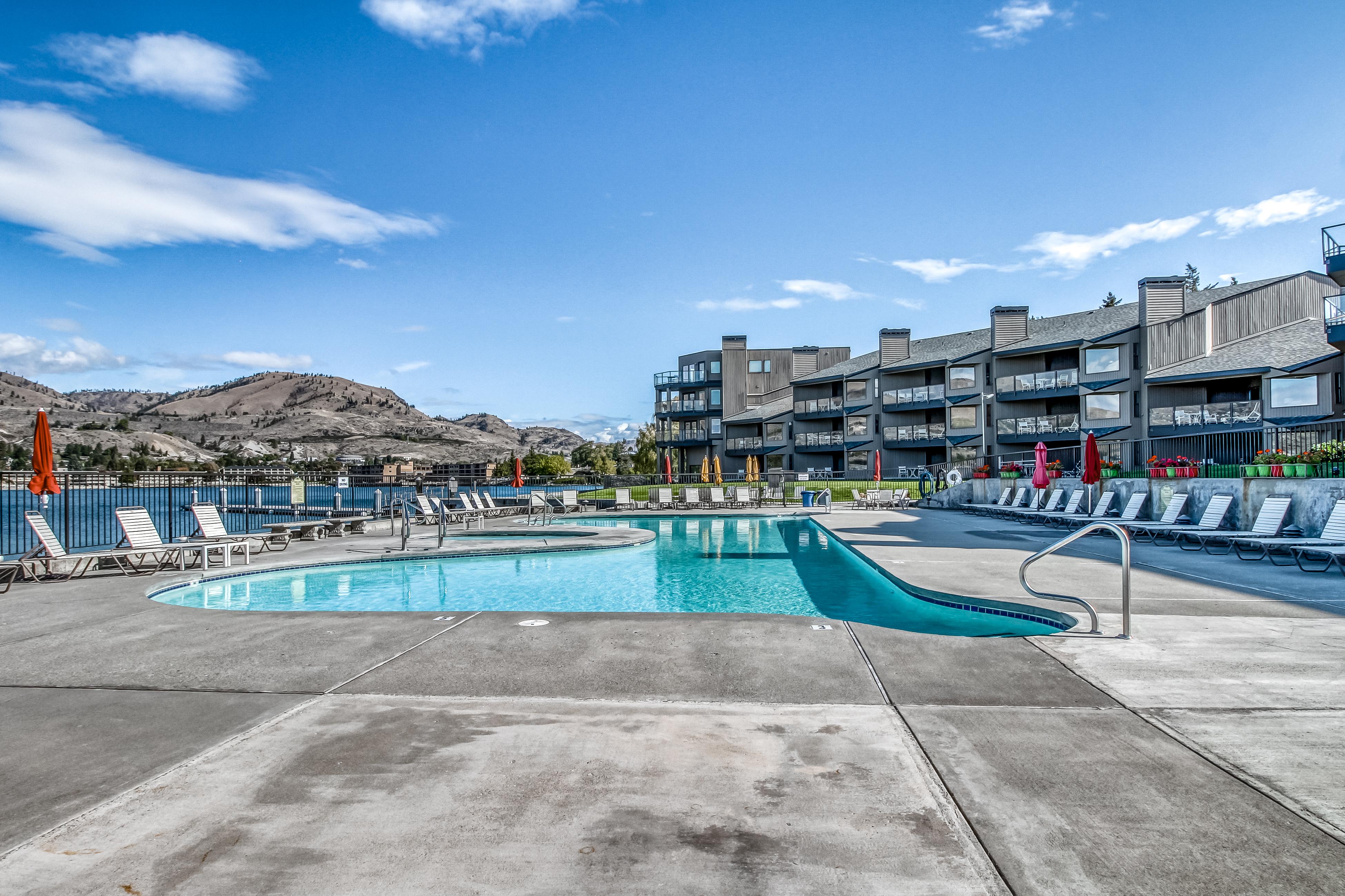 Sunsets at Lake Chelan Petersons #324 6