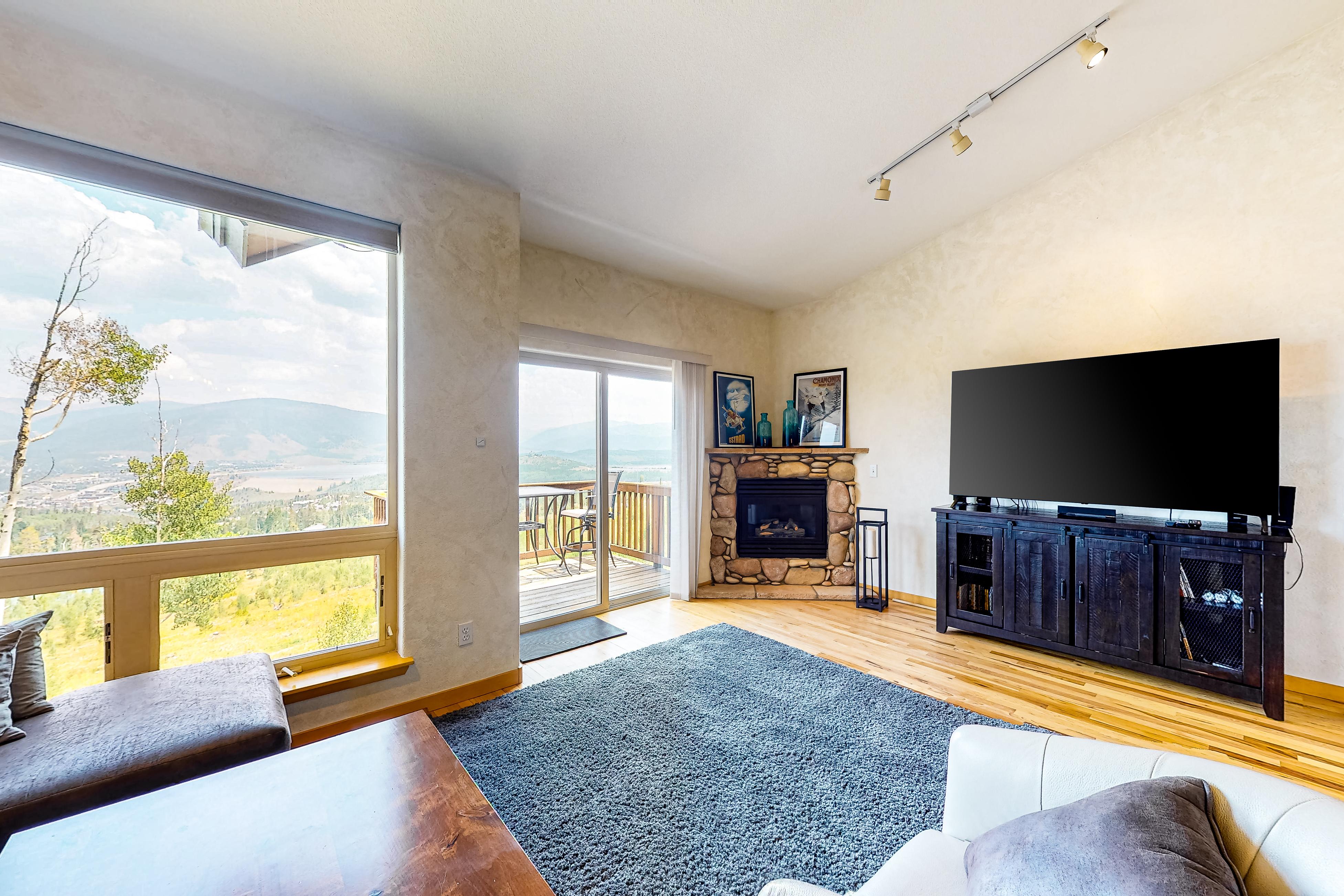 Prospector Village 105C