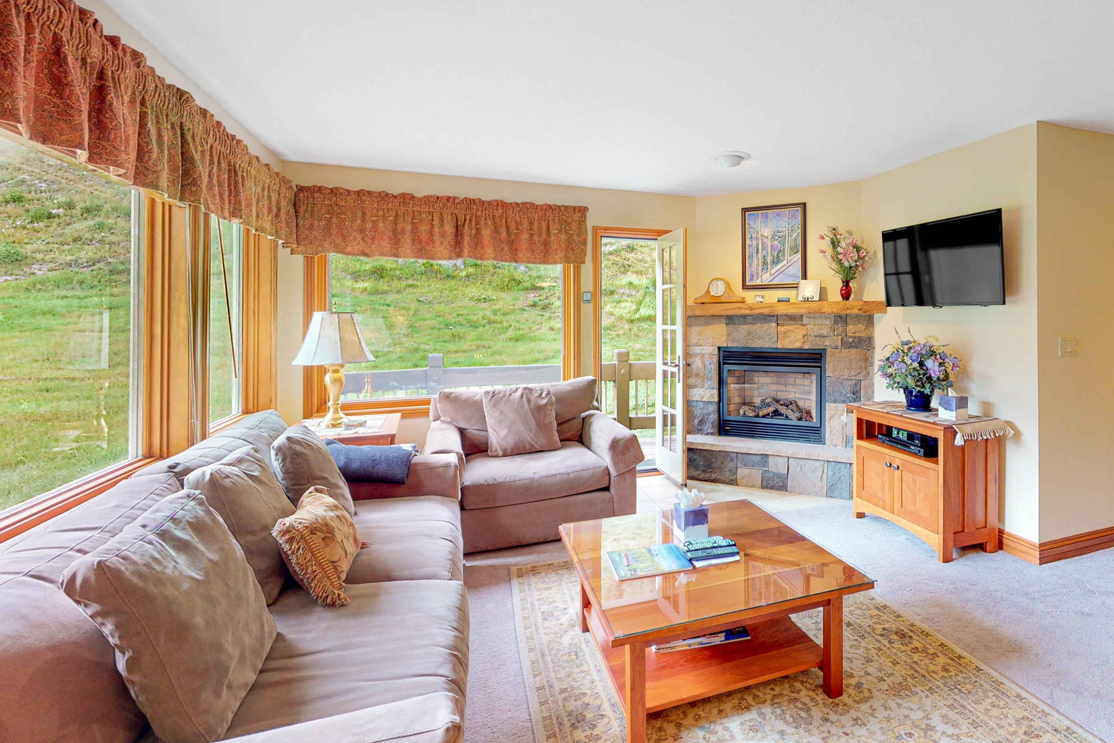 Etta Place Too 106 - Etta Place Star