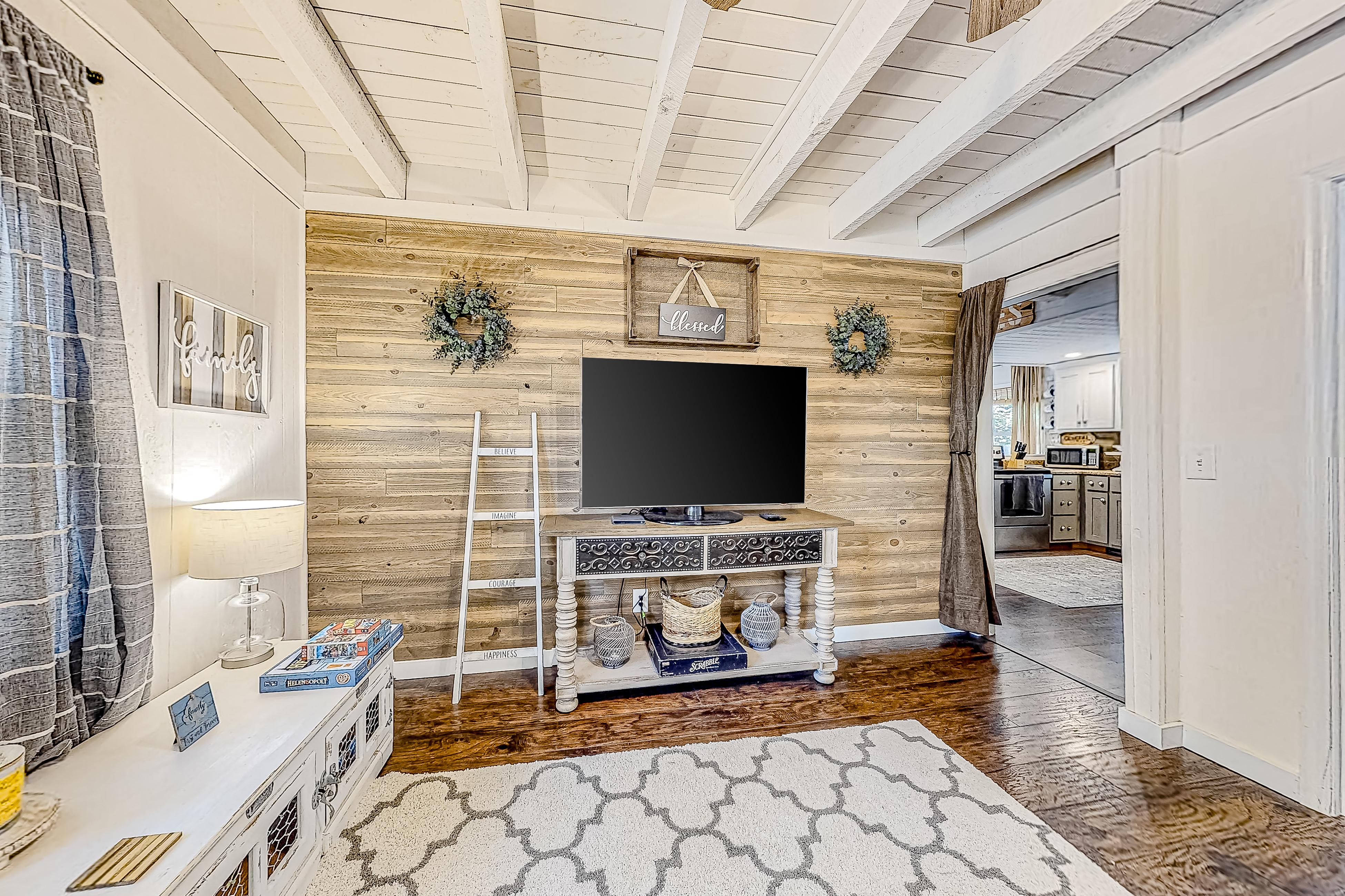 Honey Bear Hideaway 5