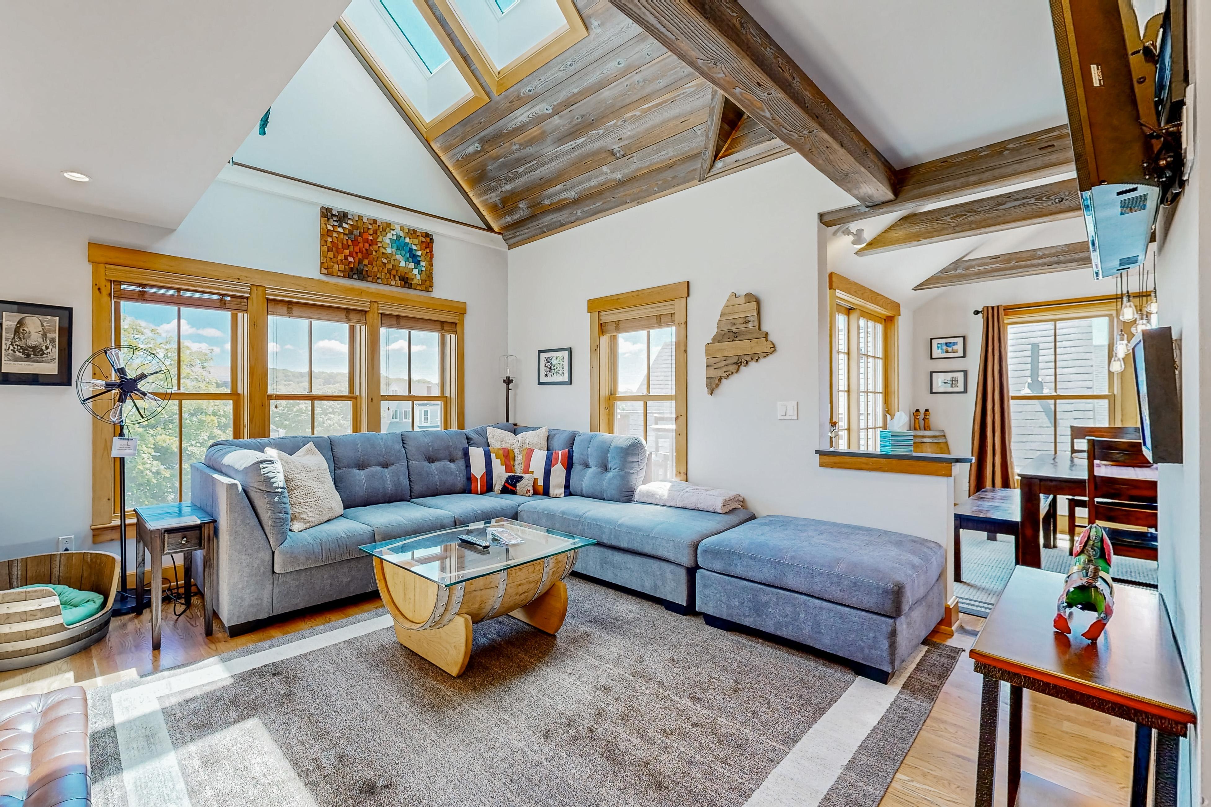 Buddy's Barrel House