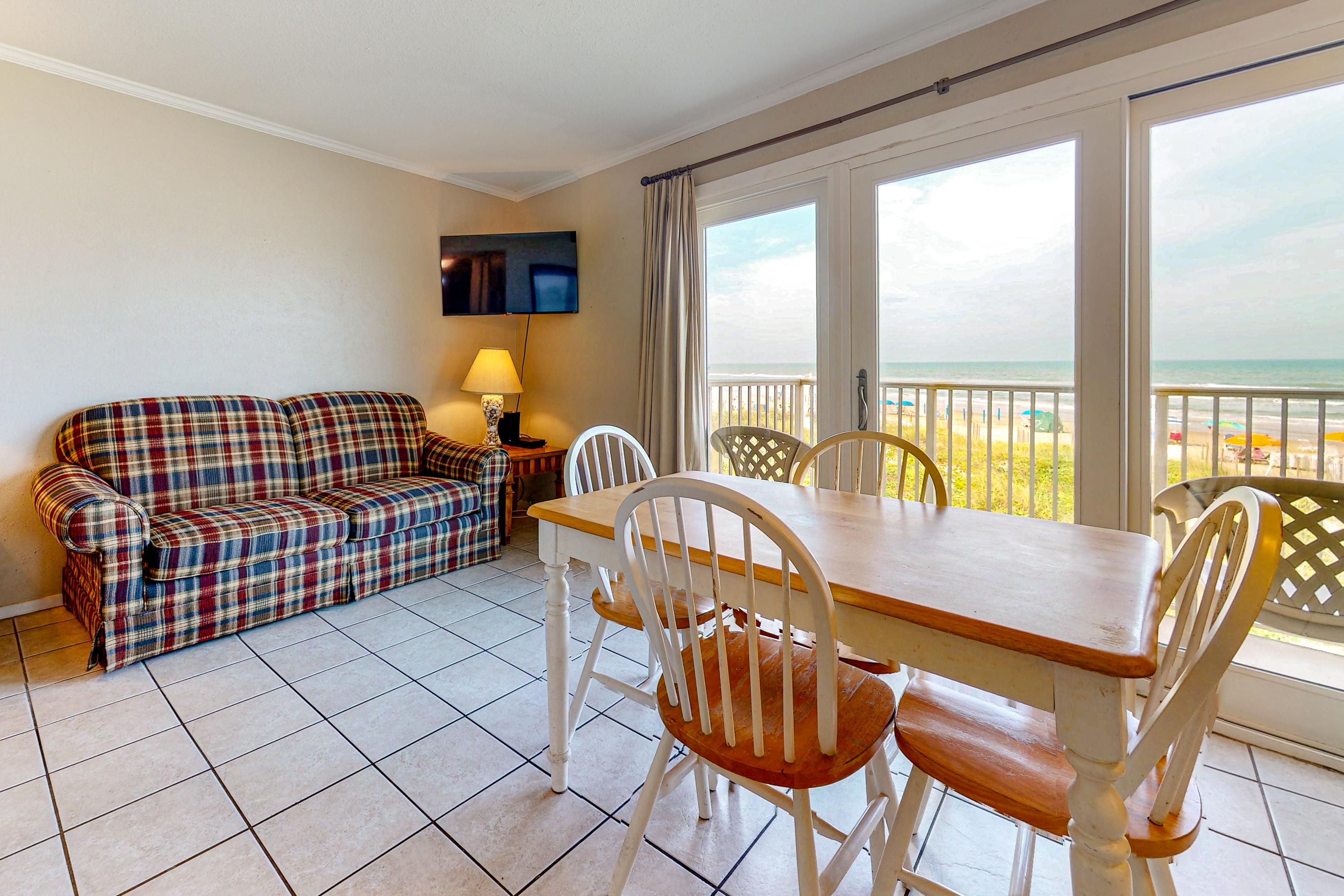 La Internacional Condominiums #203 5