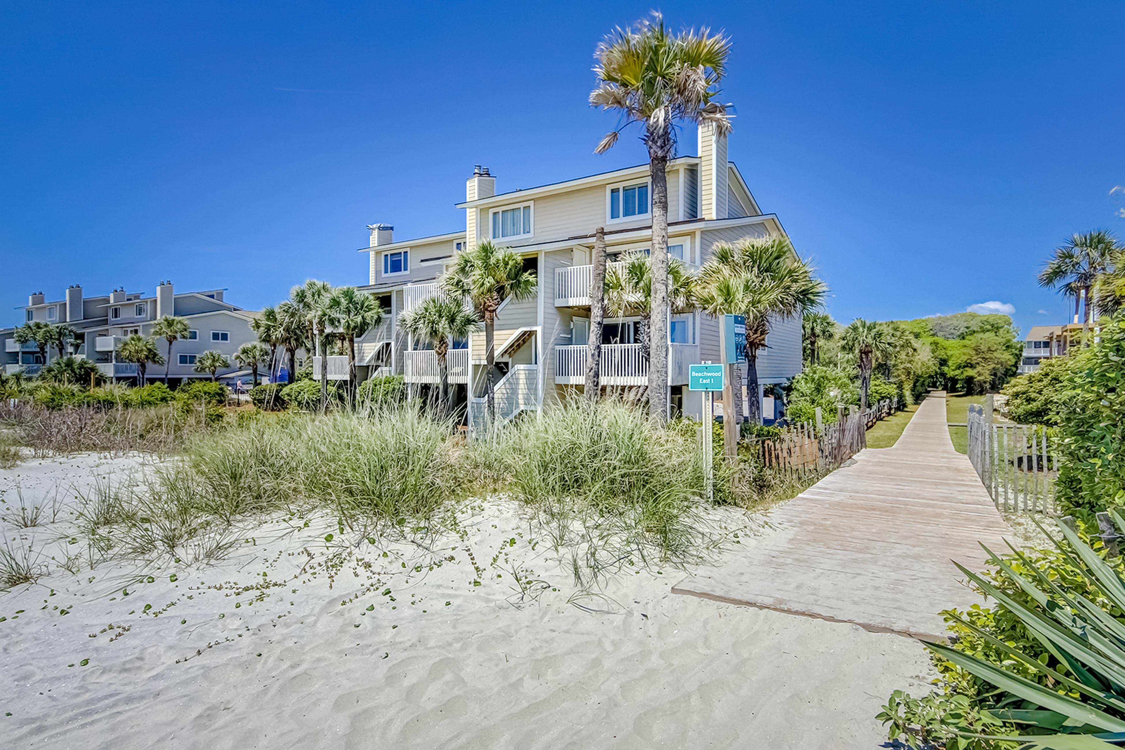 Seagrove Villa 1B | Photo 1