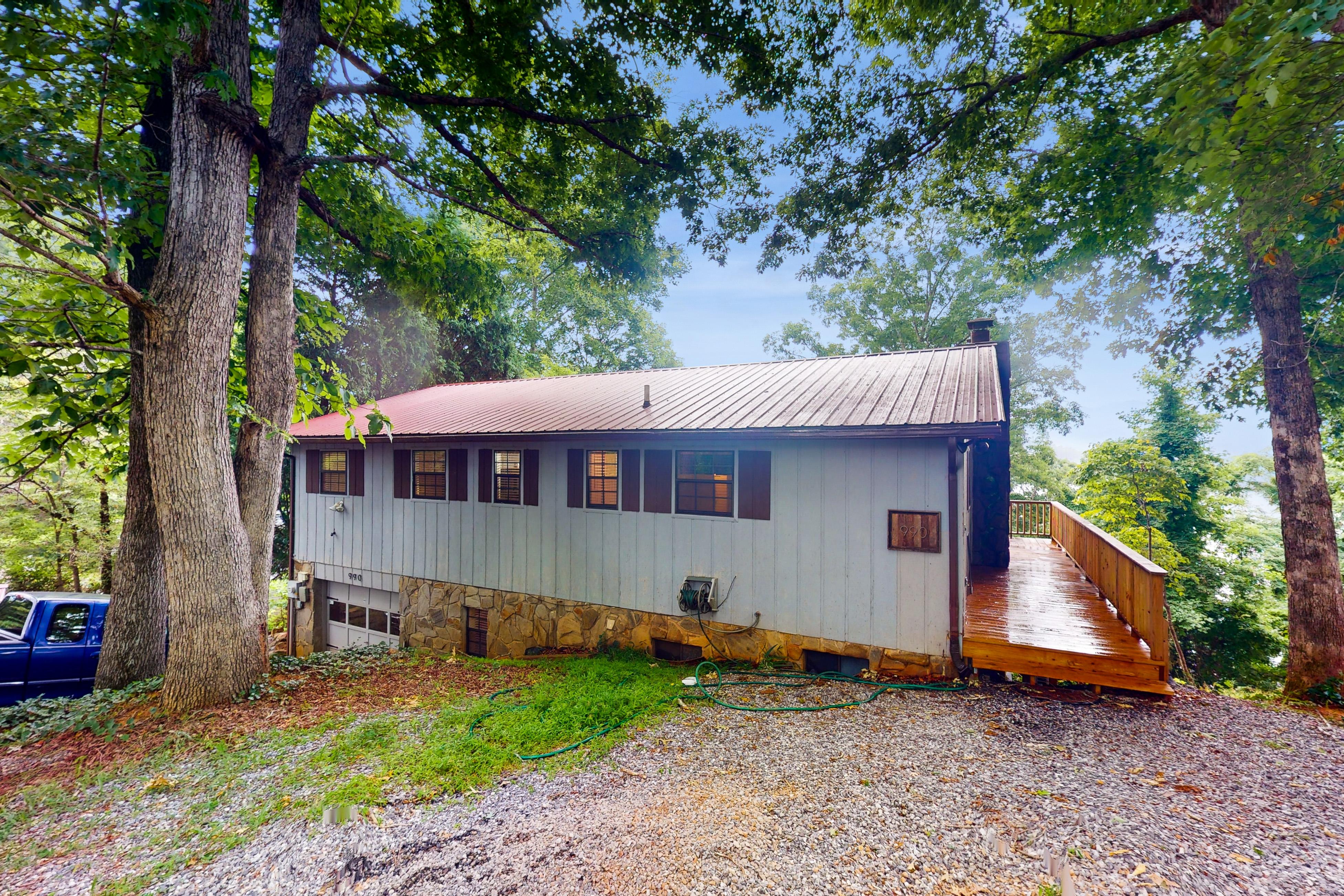 Hiawassee Hideaway 2