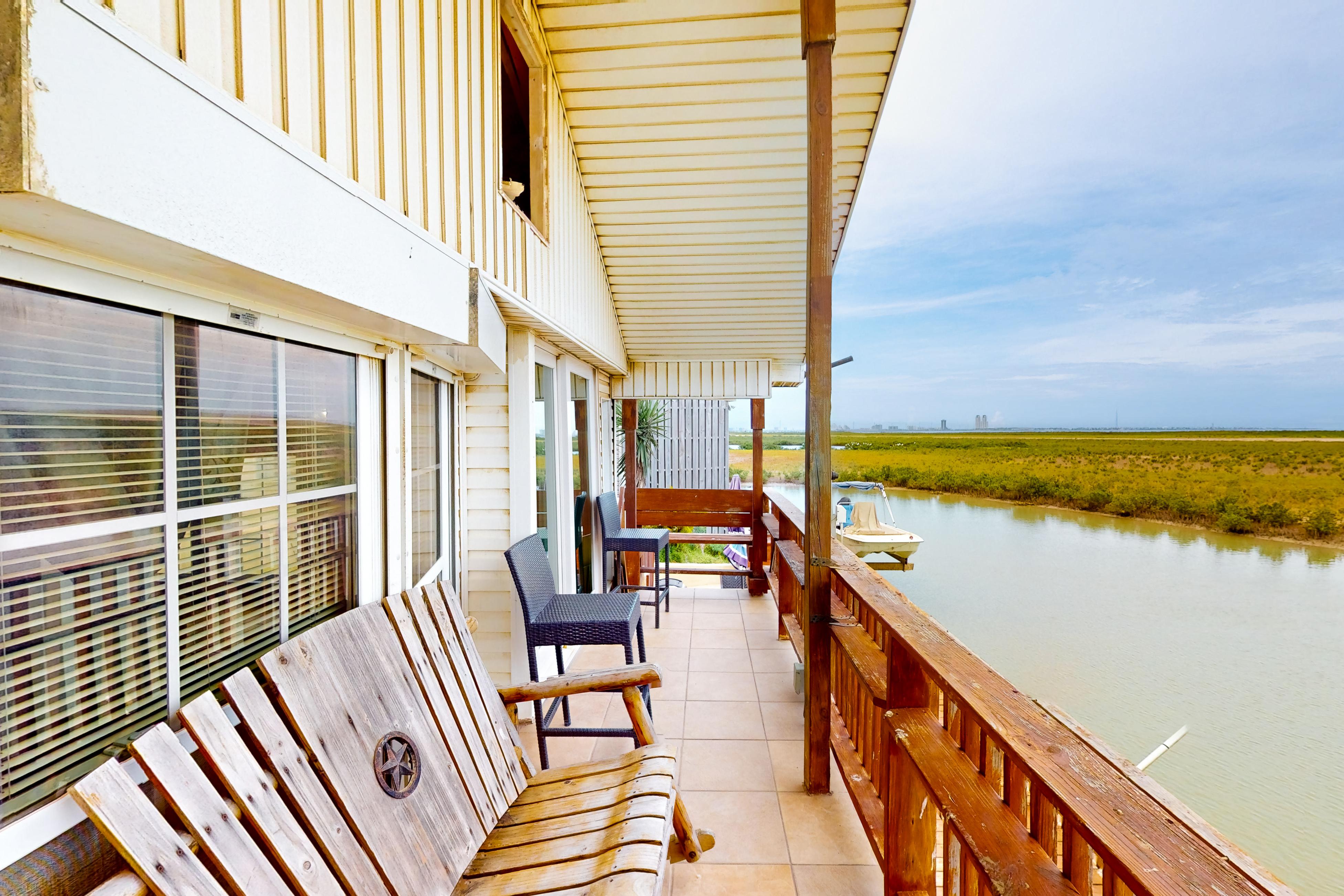 Long Island Village 790 W Oyster Drive Bungalow 4