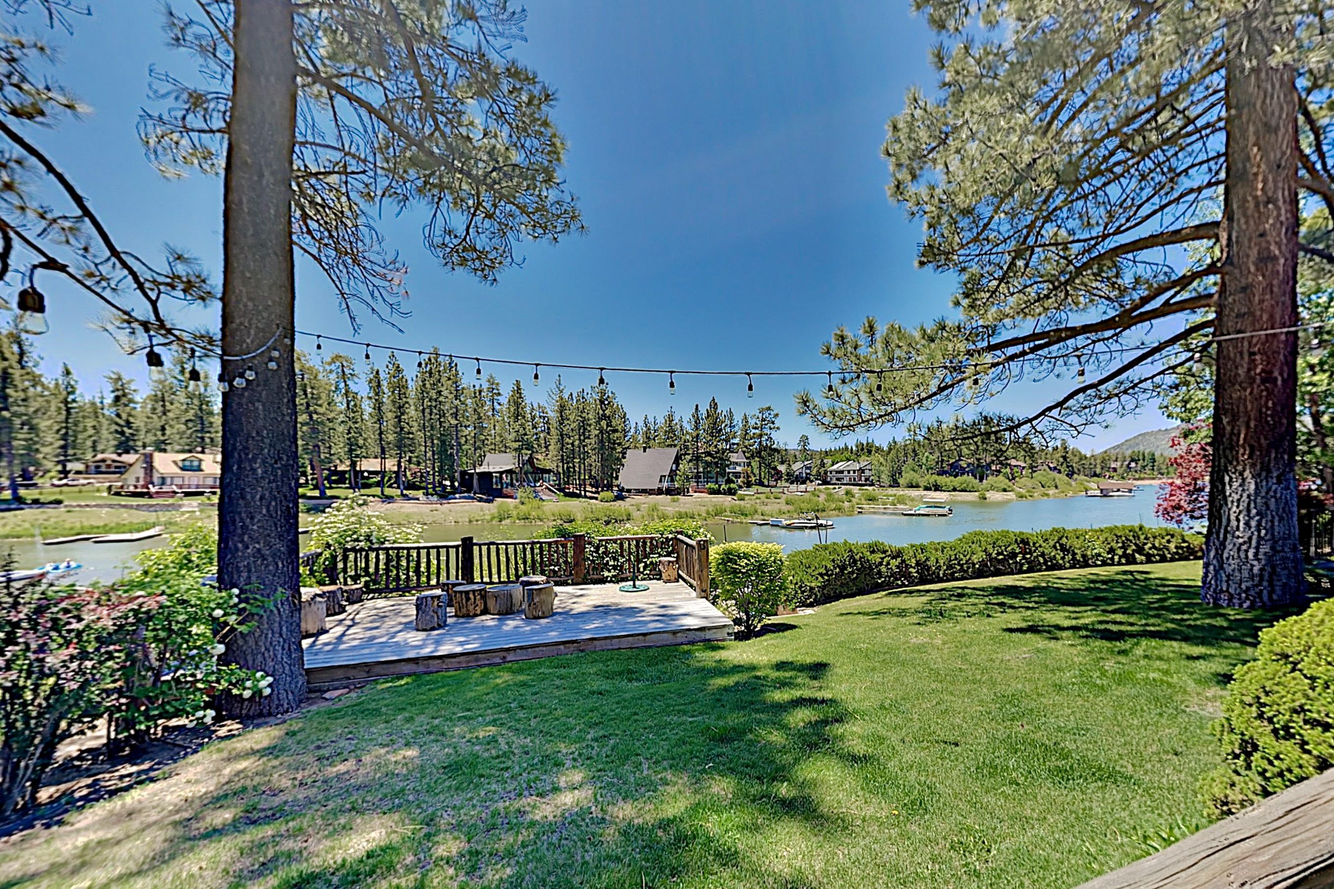 Blue Lagoon Lakefront