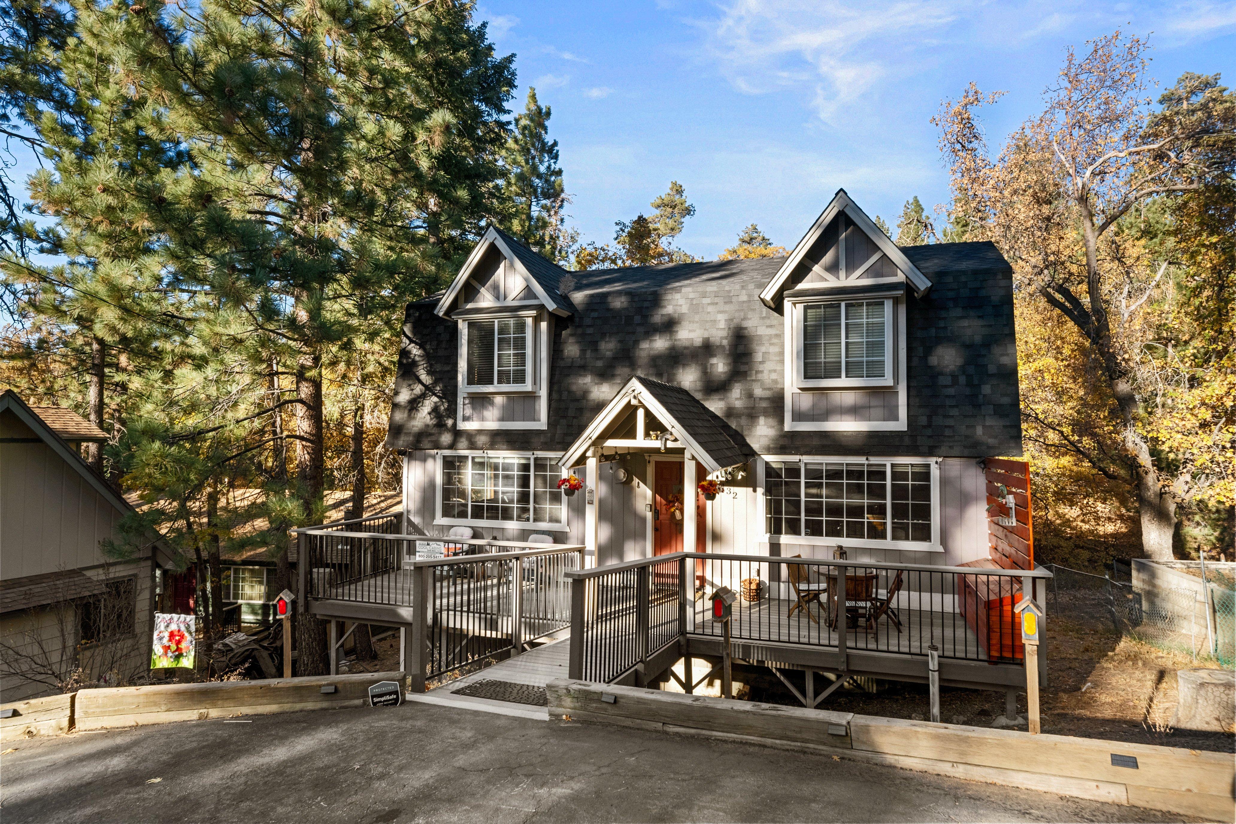 Birdhouse in Moonridge