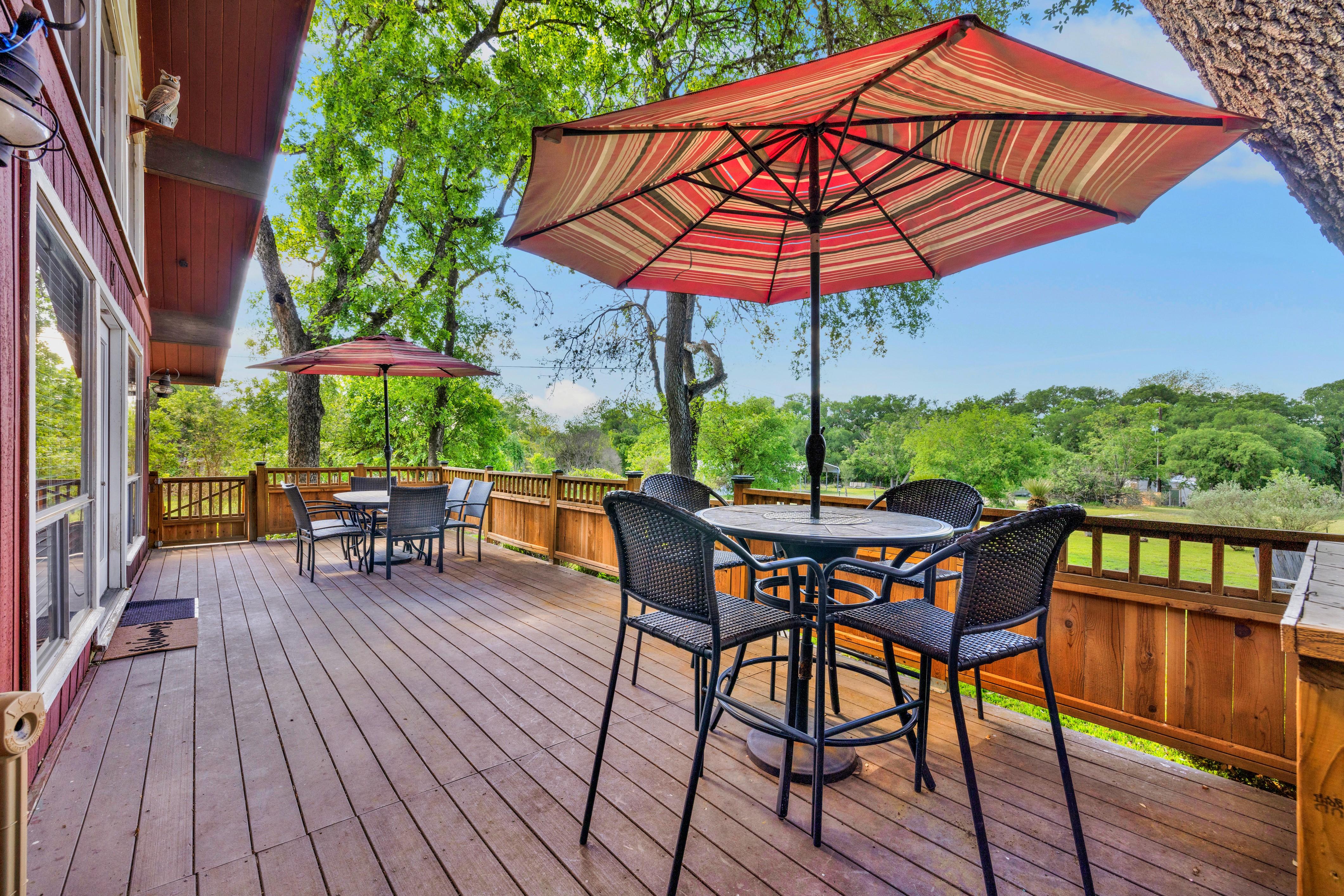 Gettin' Guada loopy with Hot Tub & Riverfront