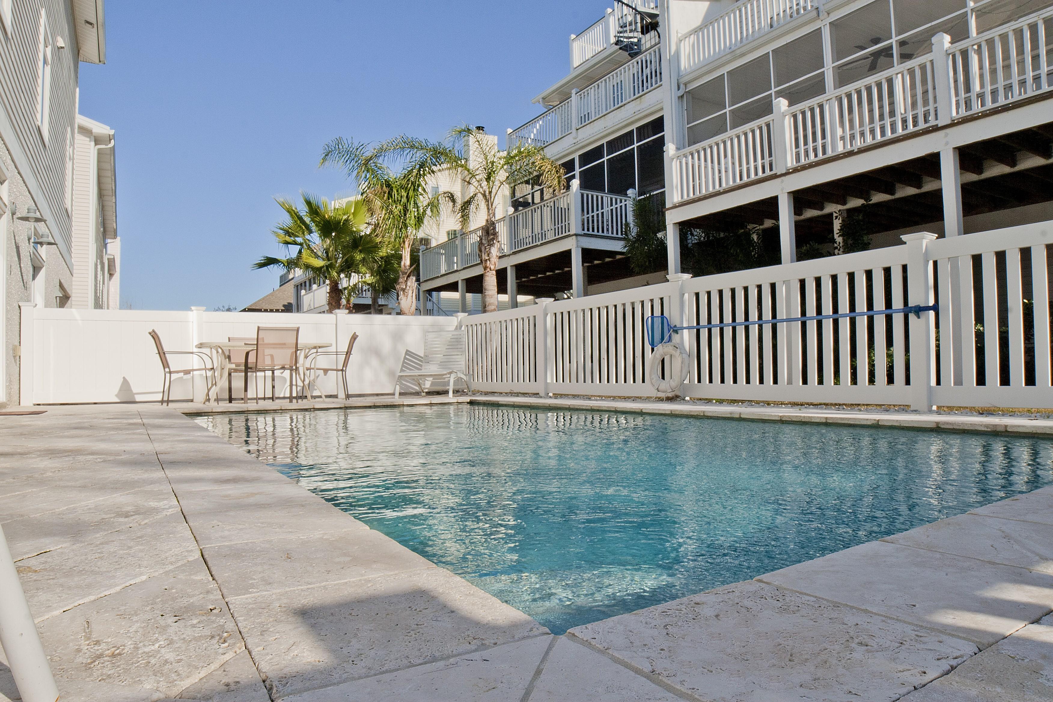 DeSoto Beach Vacation Properties Officer's View at Captain's Row