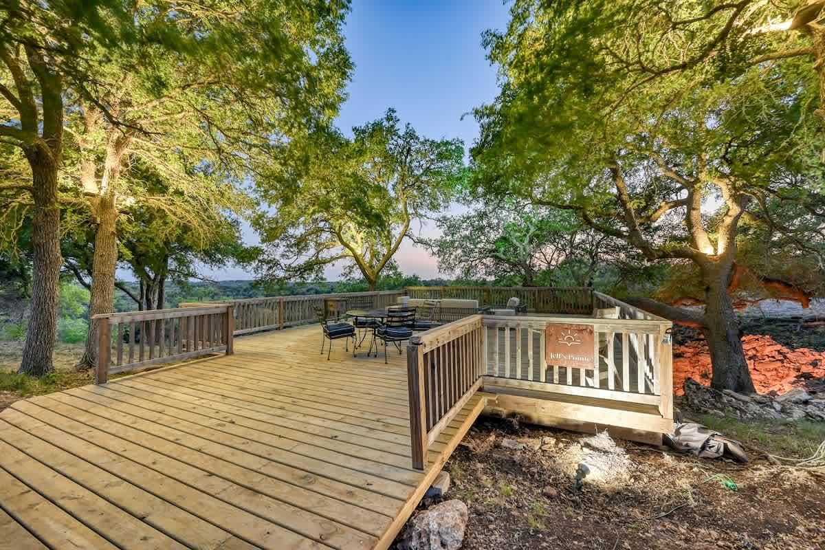 Luxury 23-AC Ranch Hot Tub and Hill Country Views!