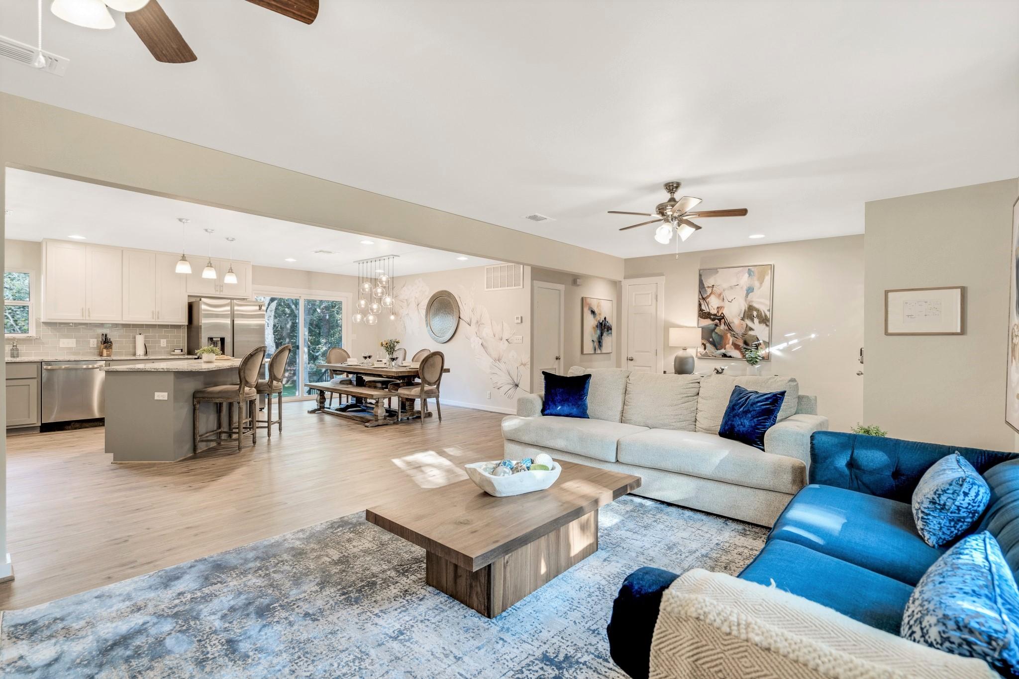 Luxury Home just 5 min from Main St