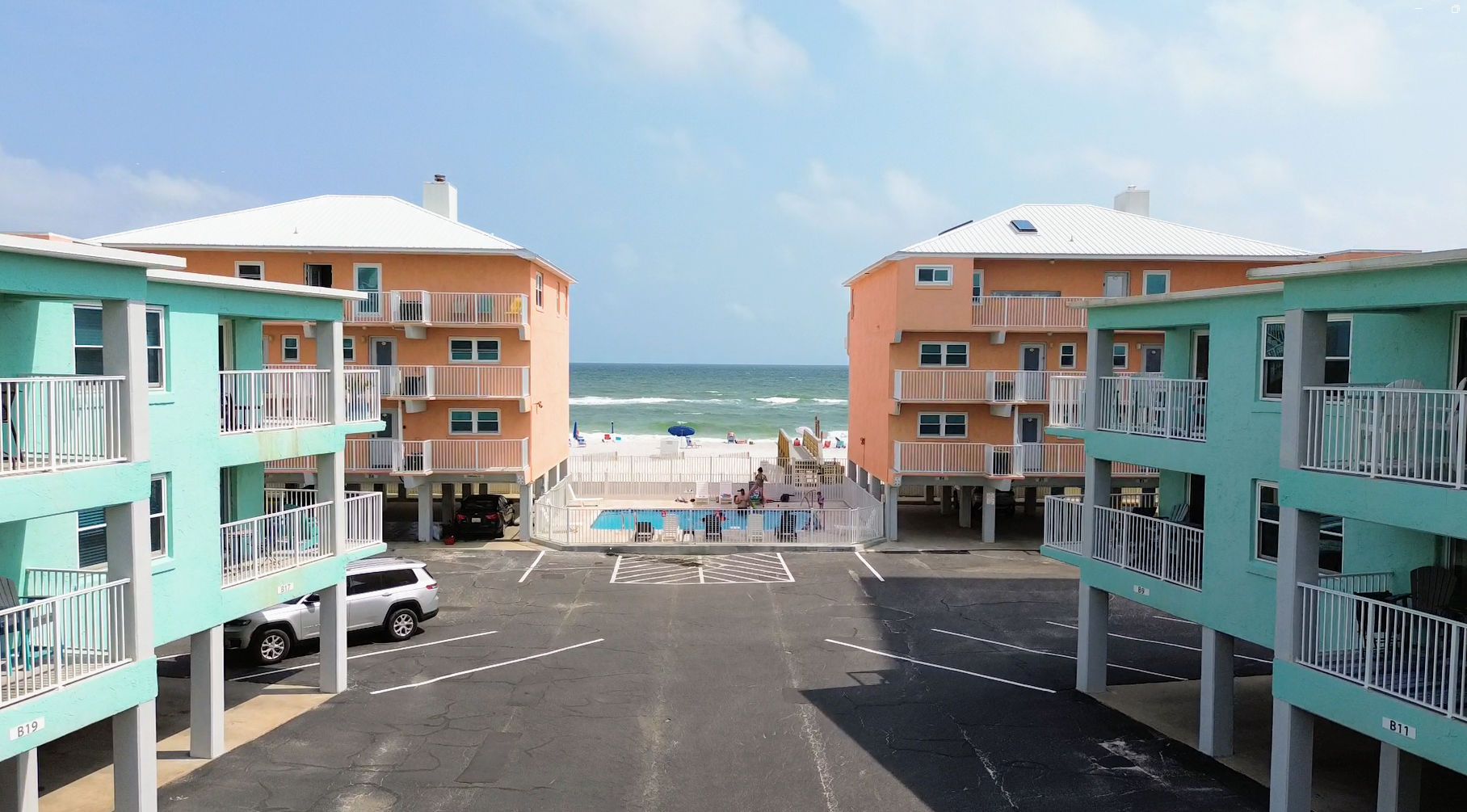 Top Floor Beachside Condo in Gulf Shores Sleeps 6