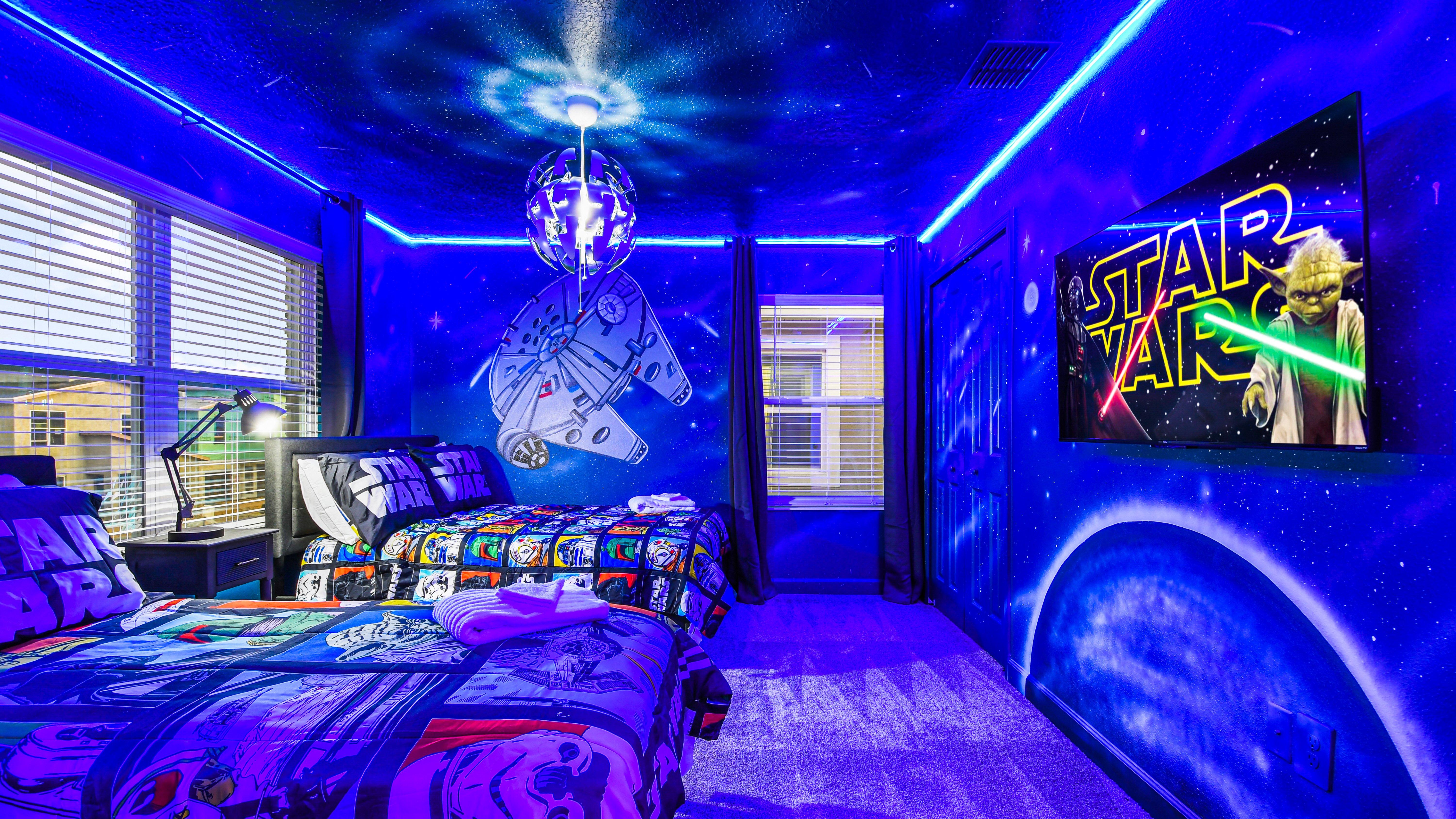 Themed 5BR Pool Home in ChampionsGate Close2Disney