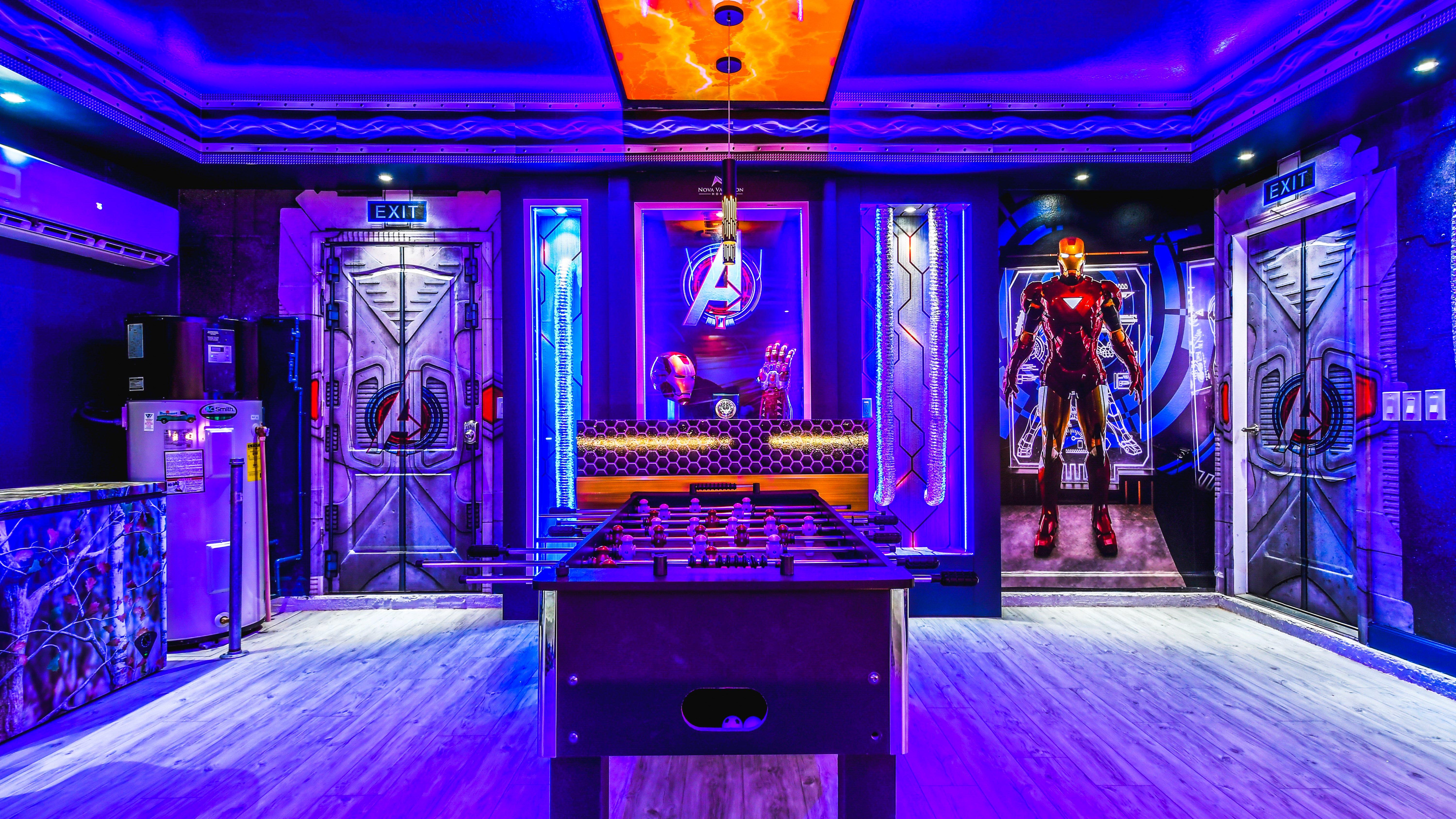 Huge Home with Game Room & Theater Near Disney 1429