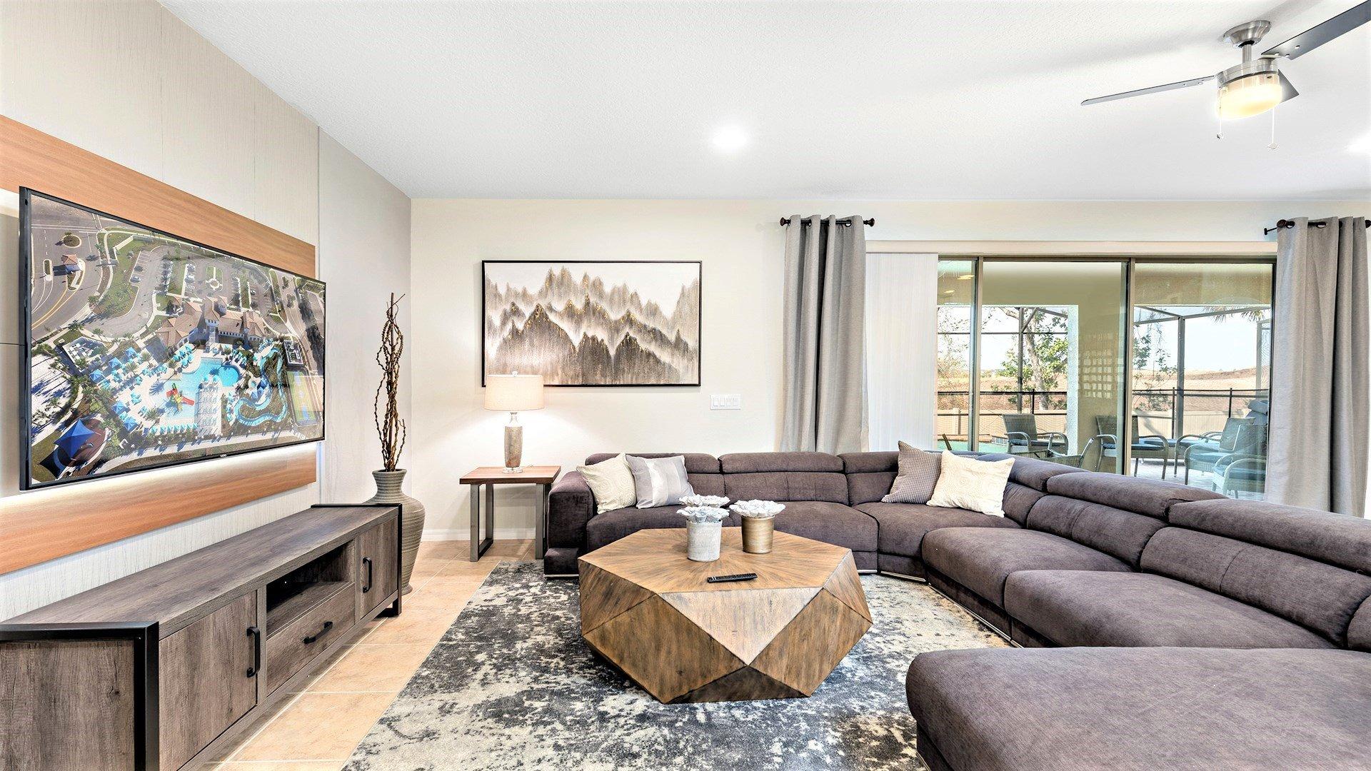 Spacious Family Home with Pool & Game Room