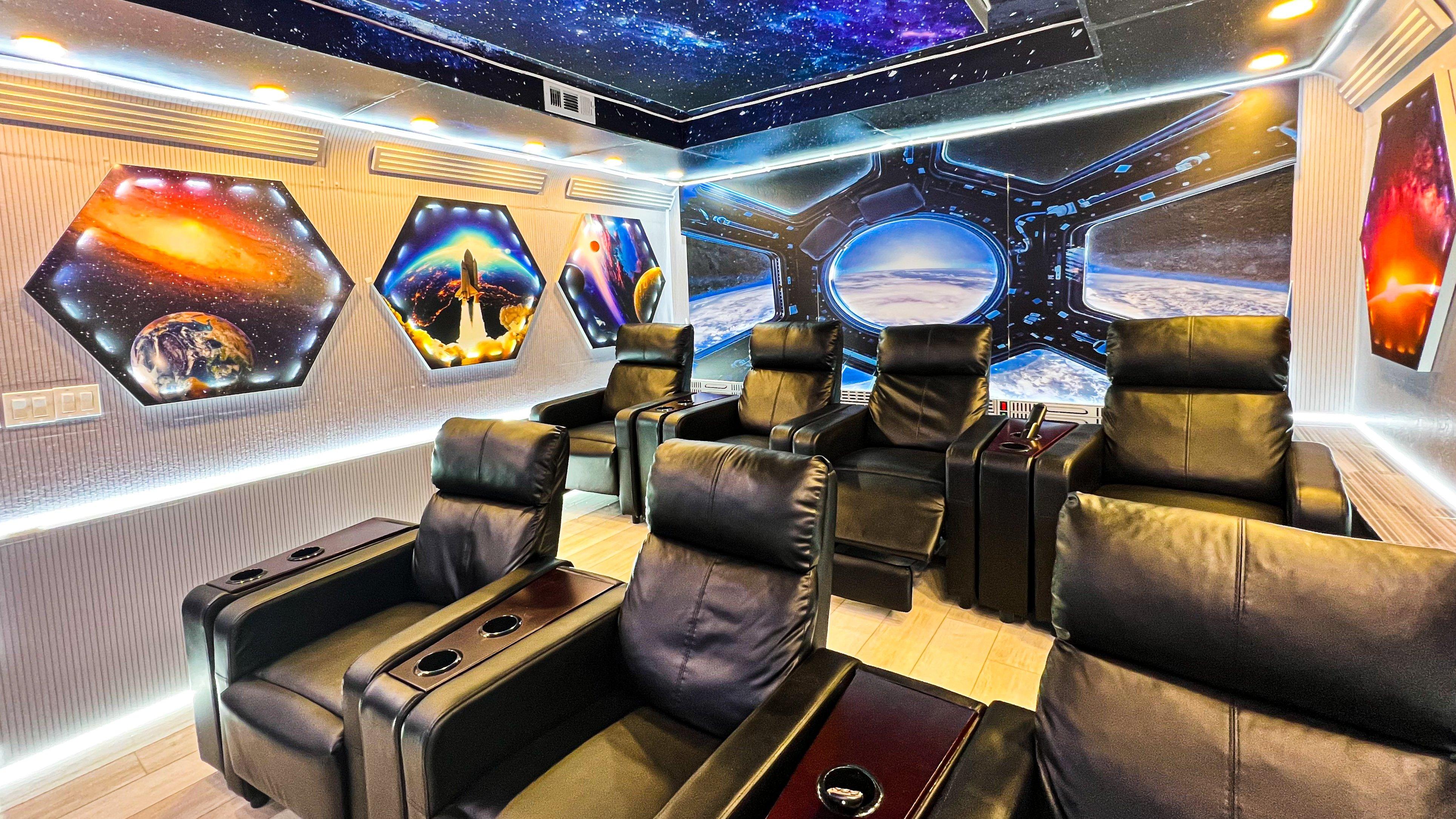 Luxury Resort Home Near Disney & Universal!