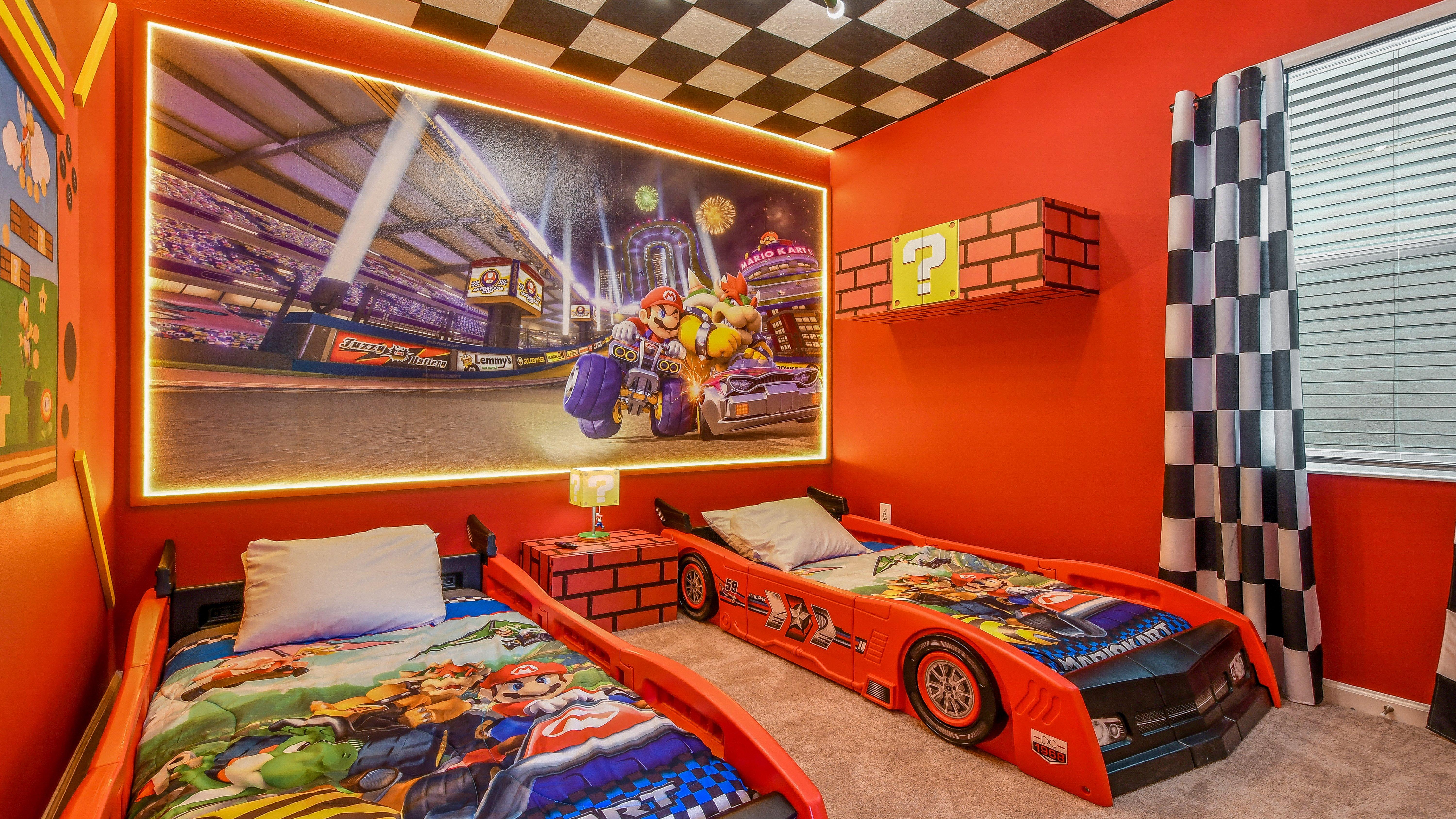 Luxury Home: Pool, Theater, Near Disney