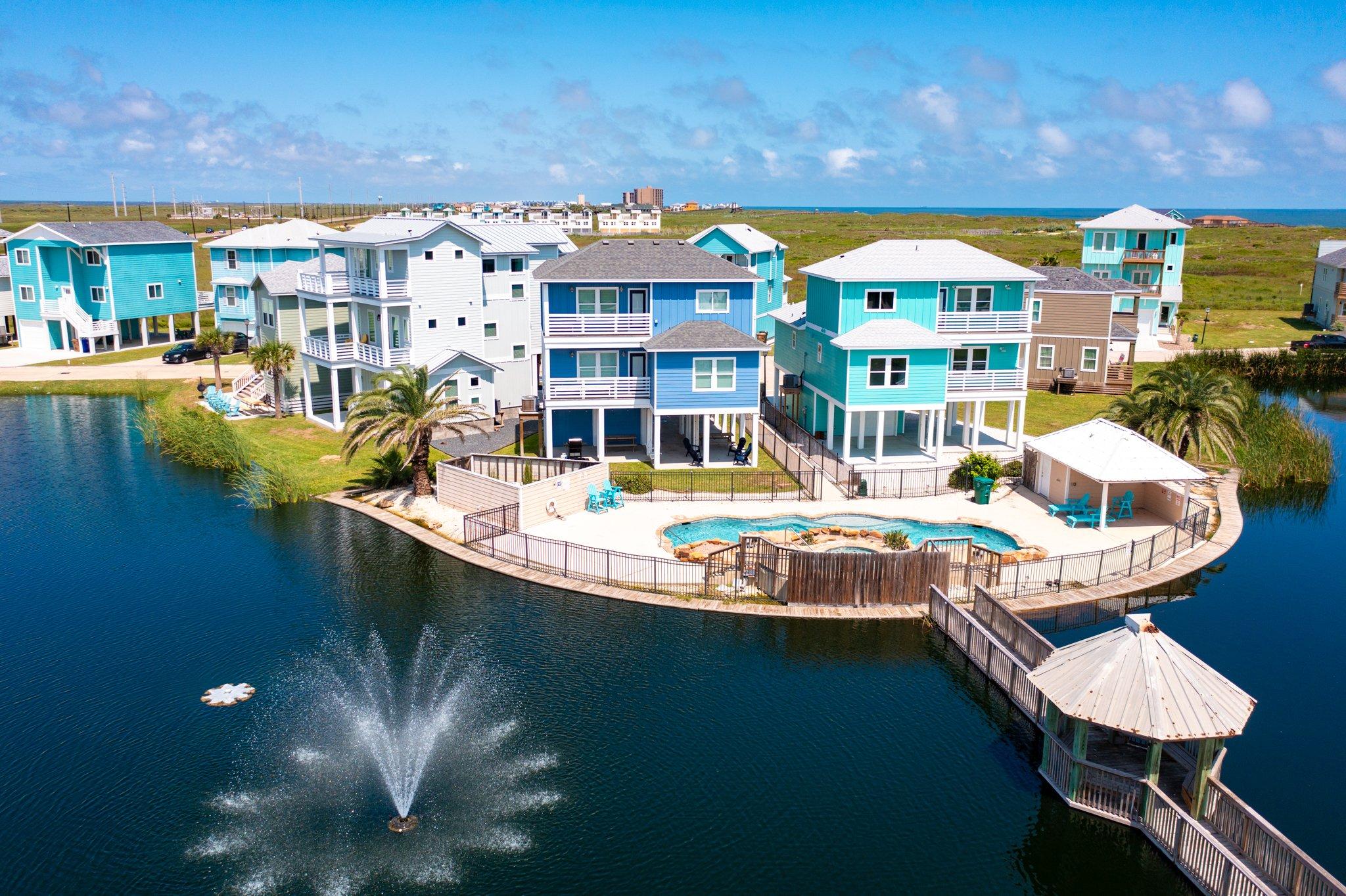 Chancla - Pet Friendly! Community Pool!