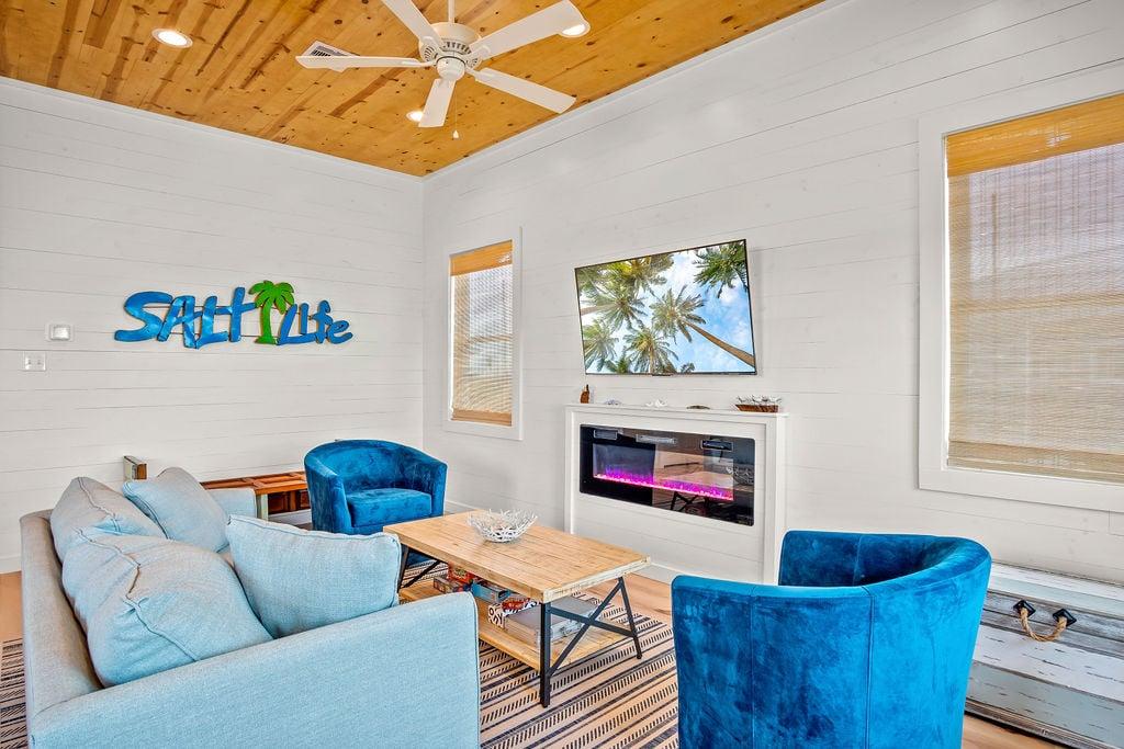 Anchor House - Private Pool & Ocean Views!