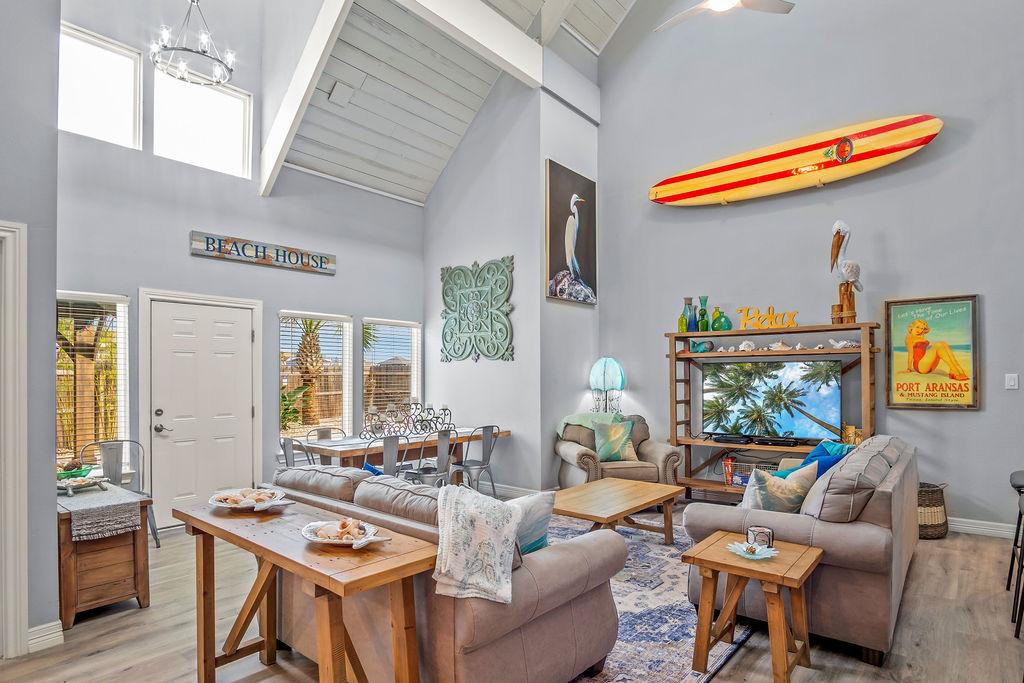 Aqua Dreams - Pet Friendly! Heated Private Pool!