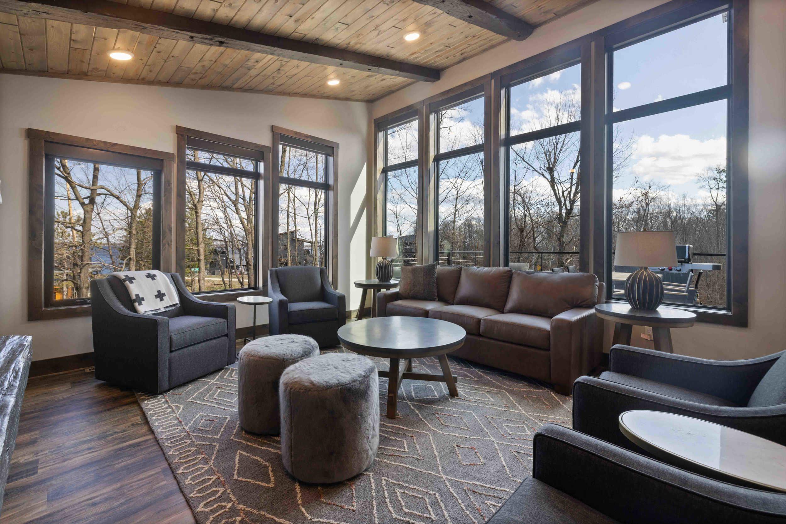 Newly Built - Quarterdeck Resort 4 Bedroom Woodsmoke Cabin