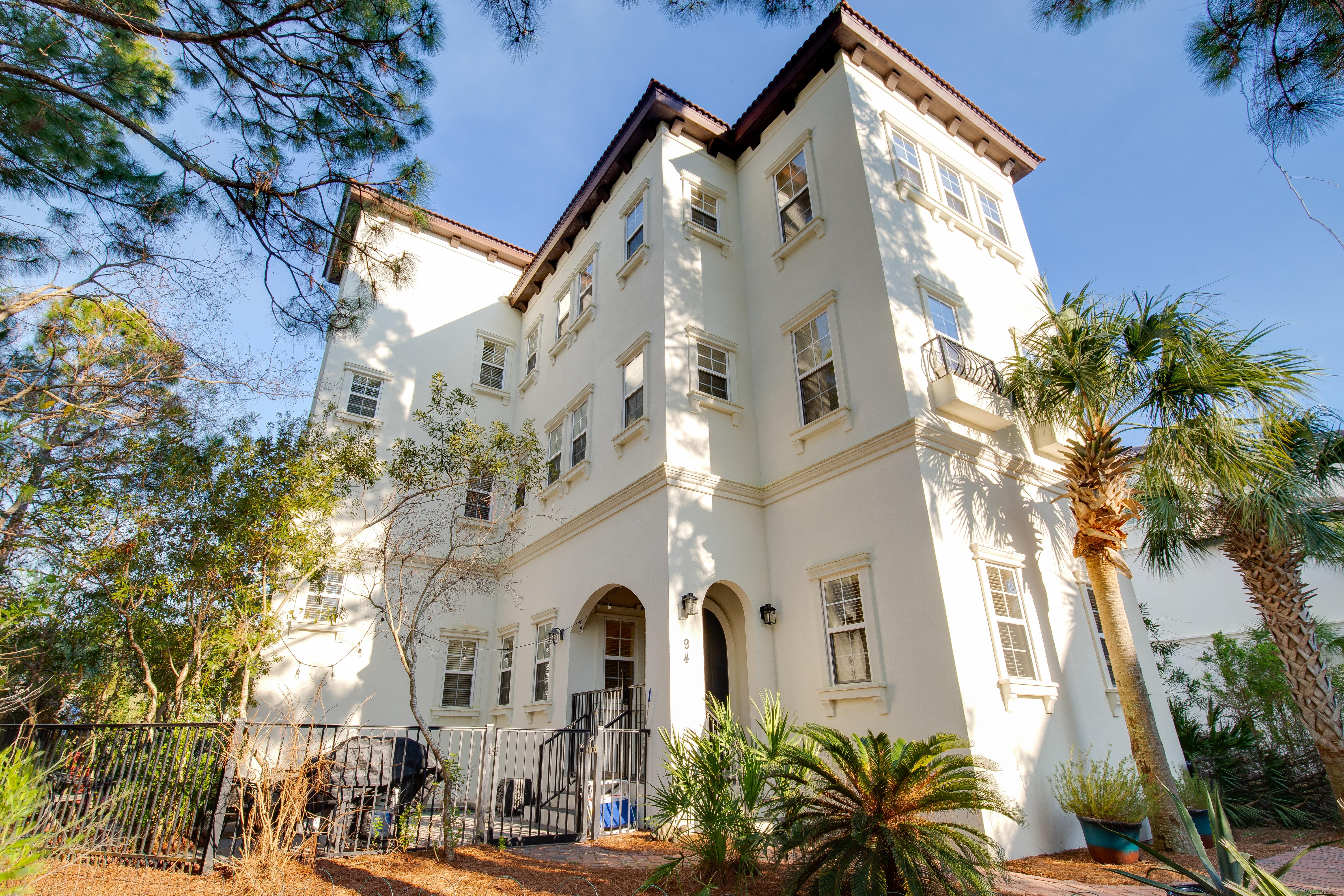 Luxury Home in Palmeira Village w Private Pool, Steps to Beach for 12!