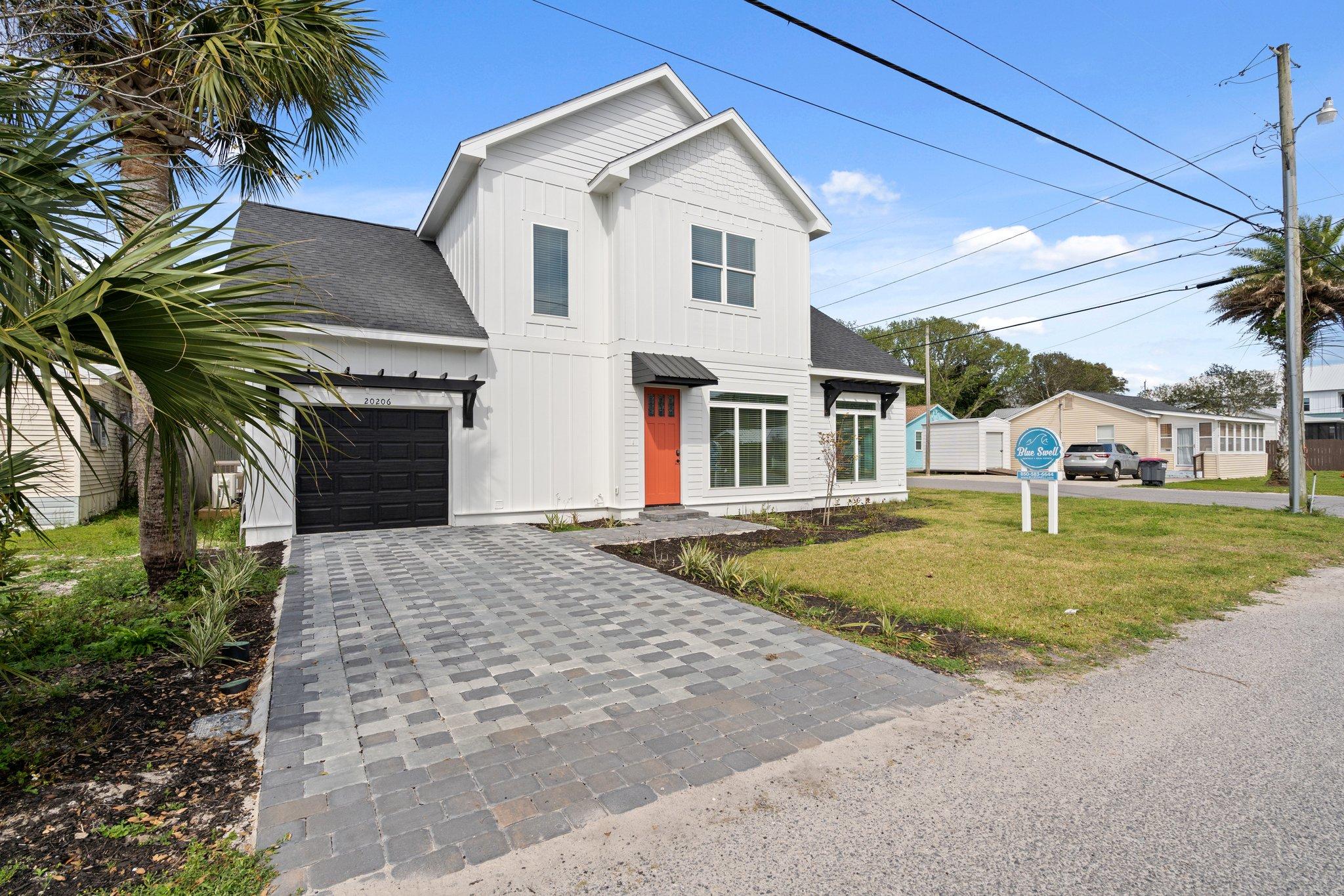 Brand NEW Expansive Coastal Home w/ Custom Furnishings Sleeps 15