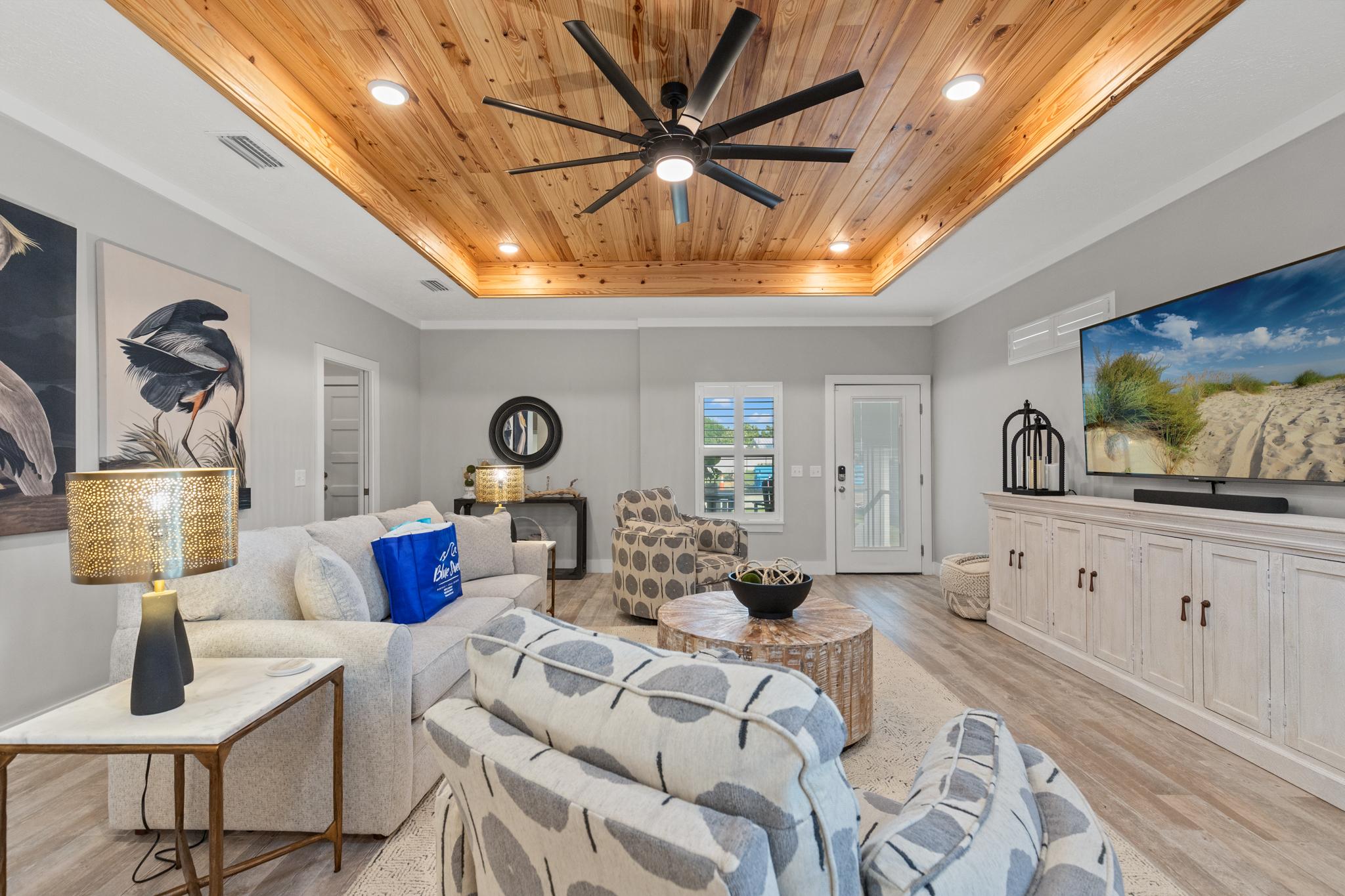 Charming 3/2 Beach House w/ POOL & Golf Cart INCLUDED - 1 Min Walk to Beach