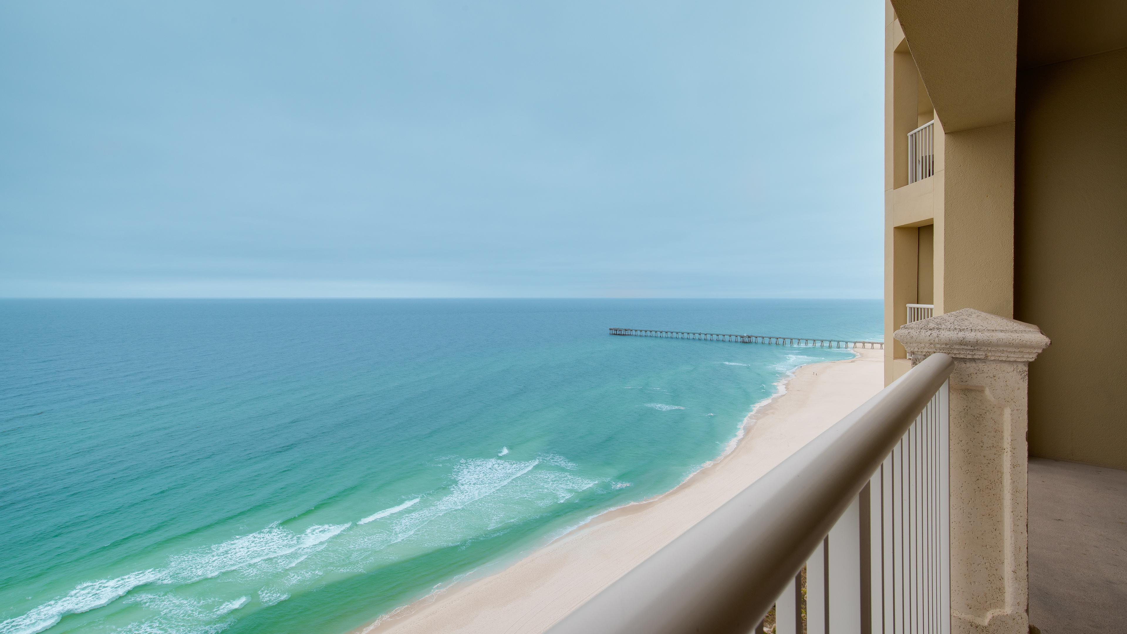 20th Floor Condo! Sleeps 8! Gulf Front Master Suite w/ Beautiful Gulf Views!