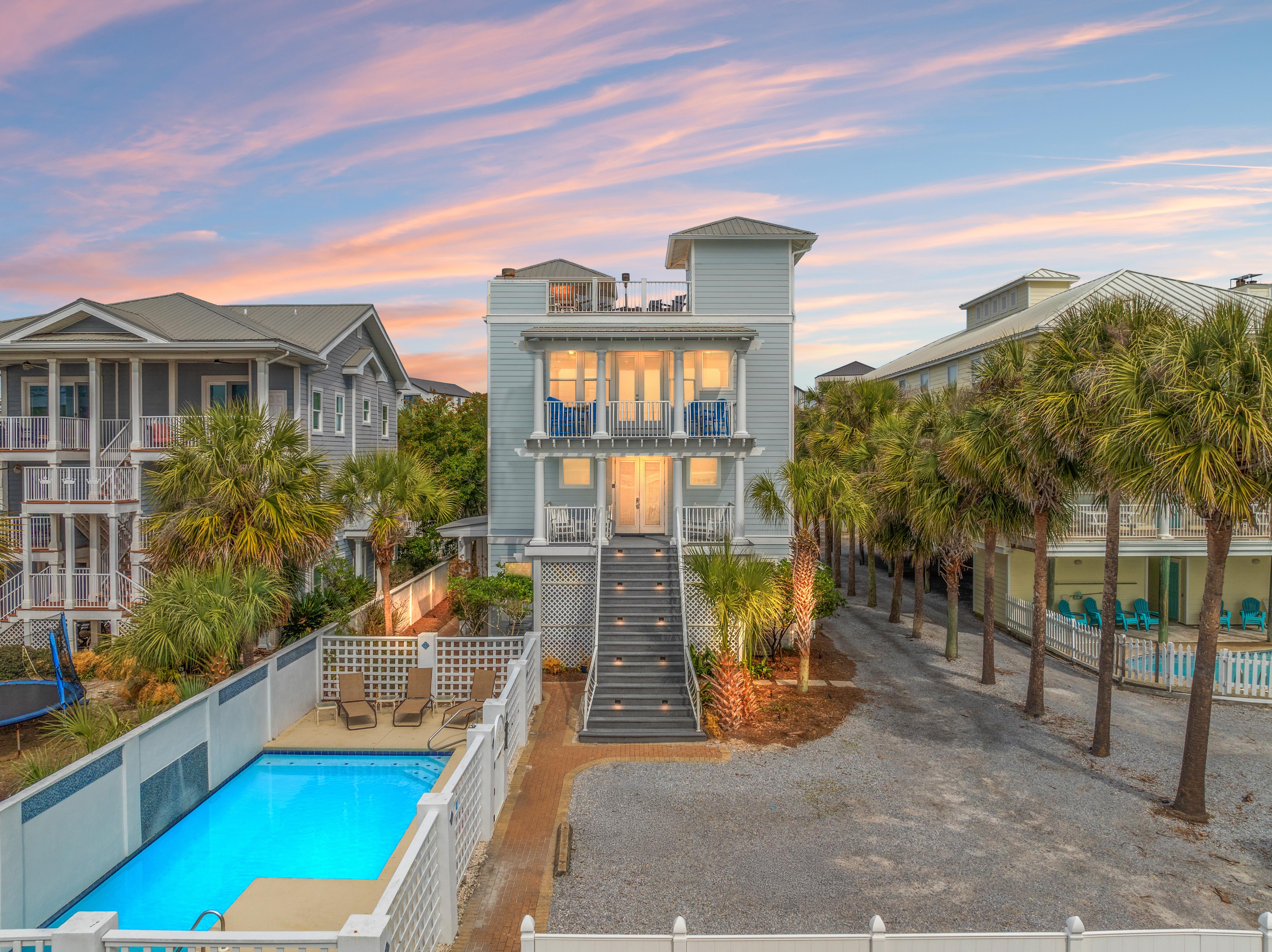 Book This Top Rated Luxury Home in Seagrove Now! Private Pool!
