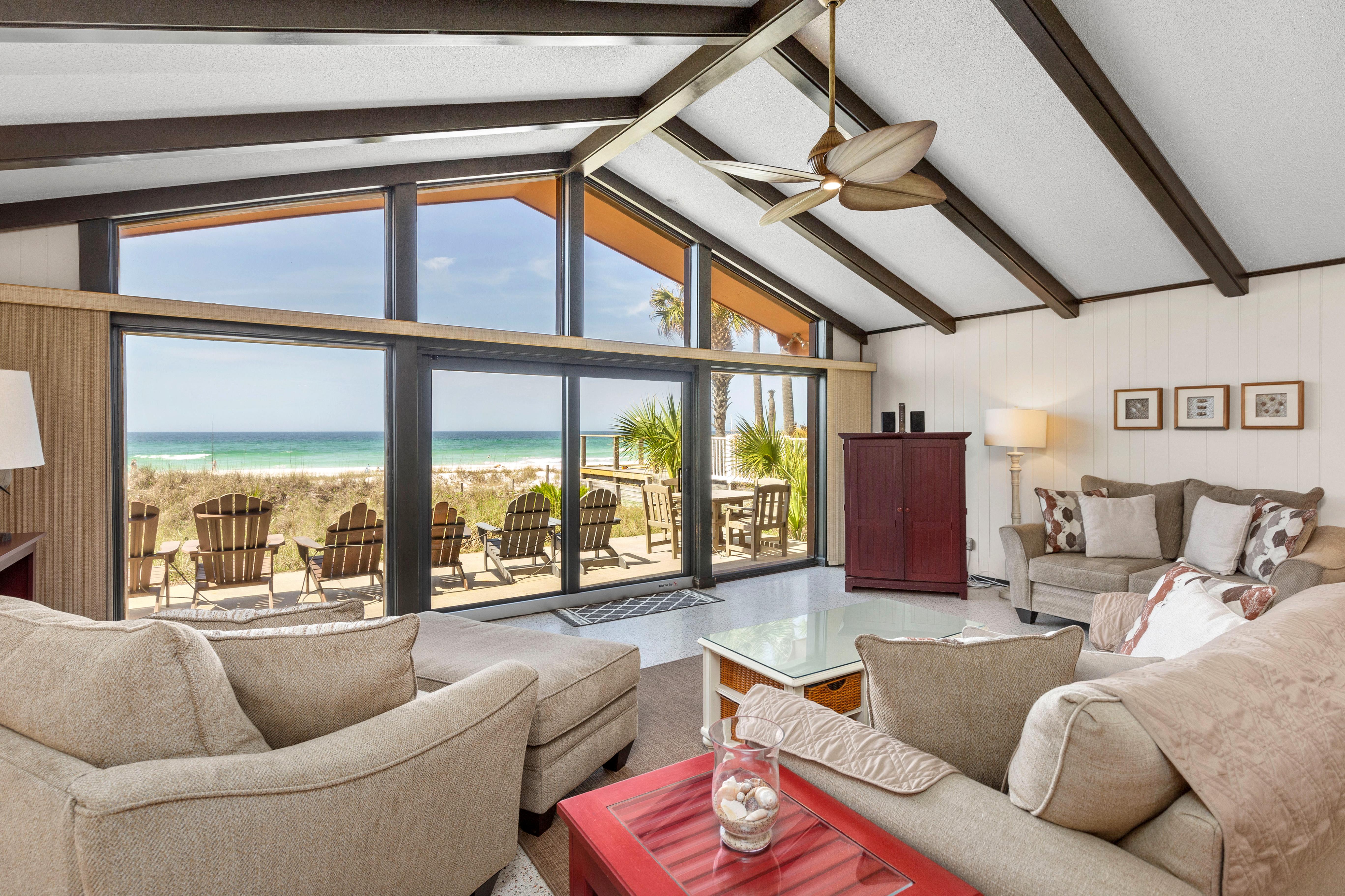 GULF FRONT 3BD/2BA Home with private beach access!