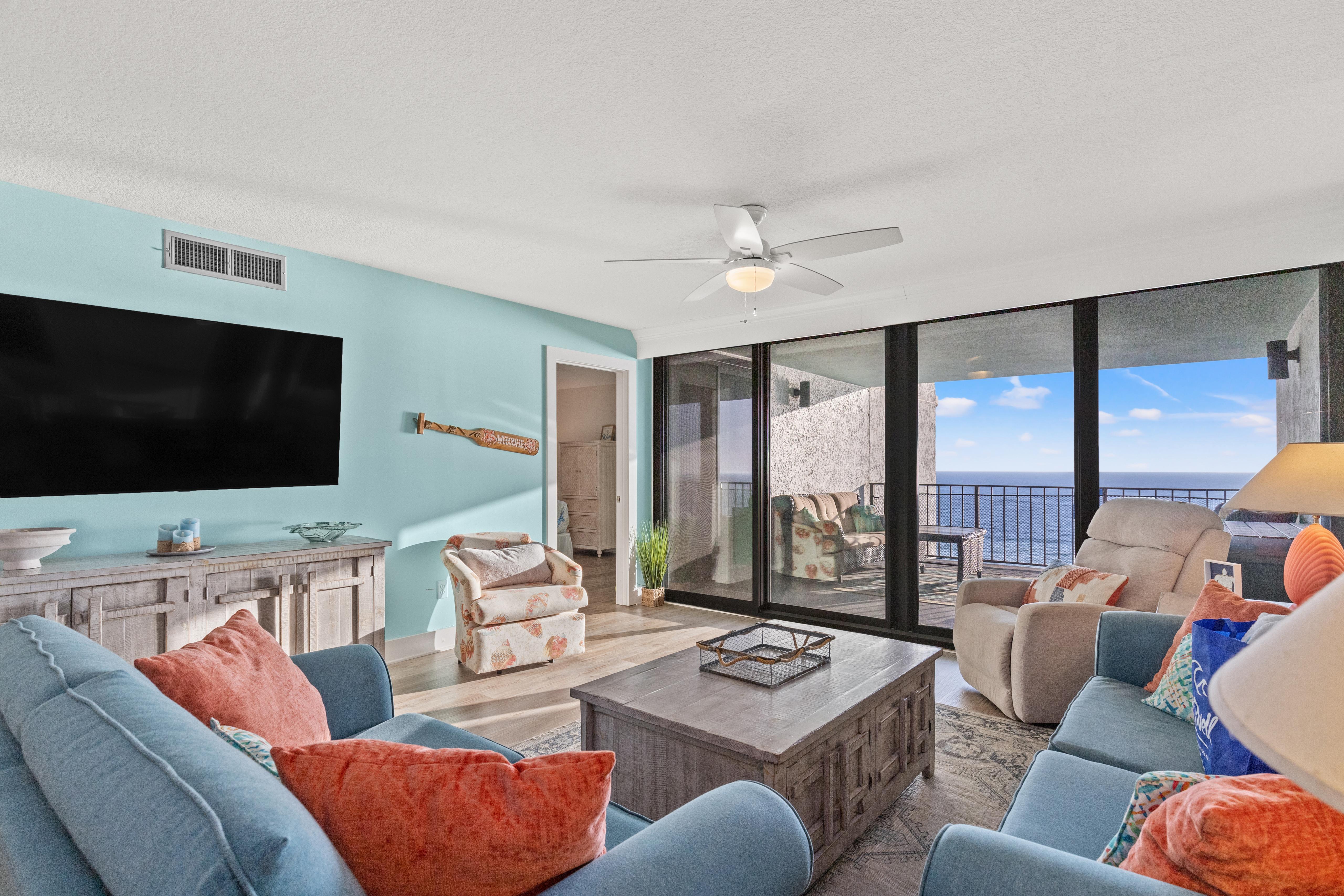 Watercrest Waves! Beachfront 2BR/2BA condo, Sleeps 8, Stunning Gulf Views!