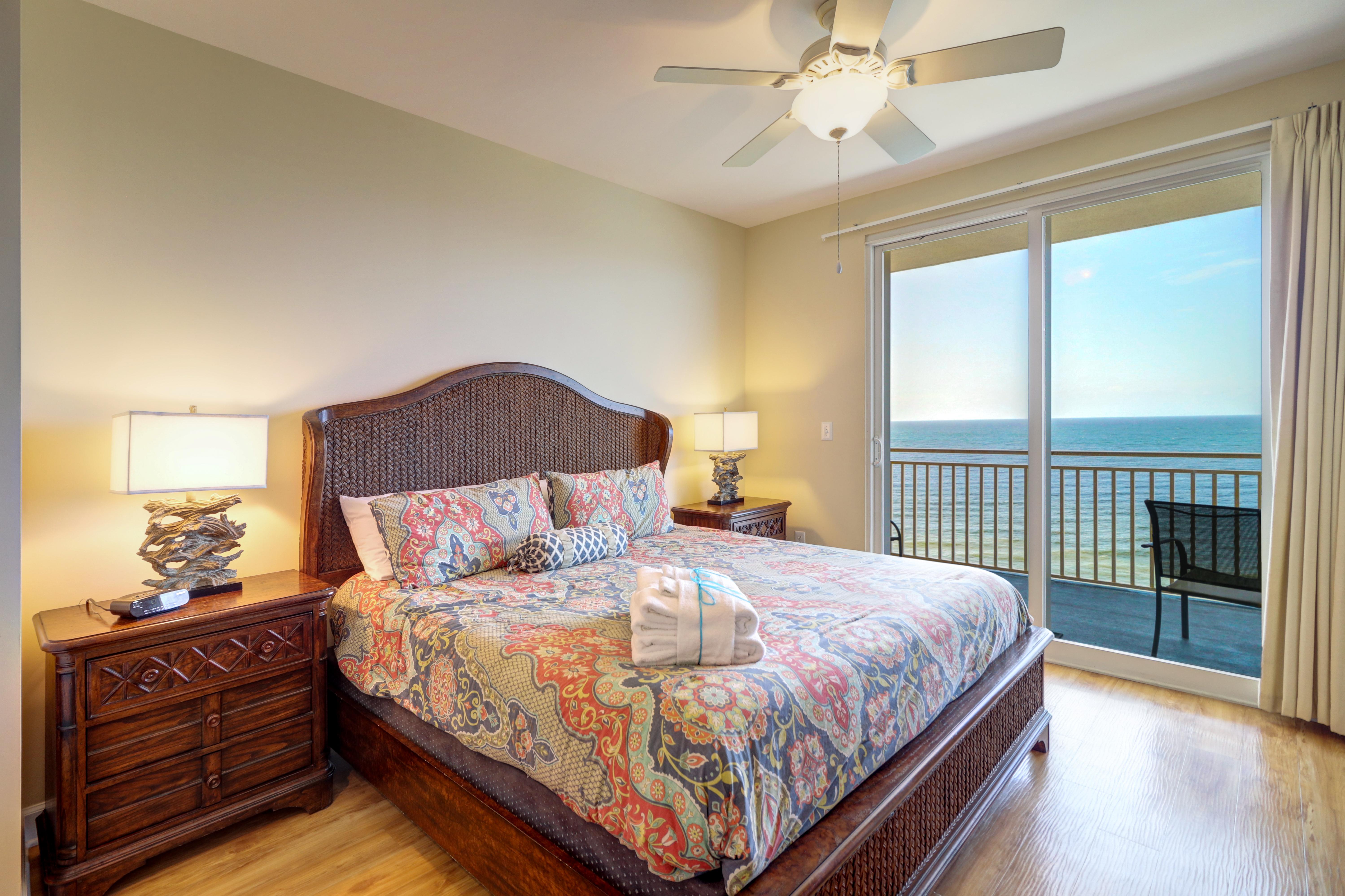 Gulf Front! 2 BR 2 BA! 11th Floor condo + Condo Amenities!