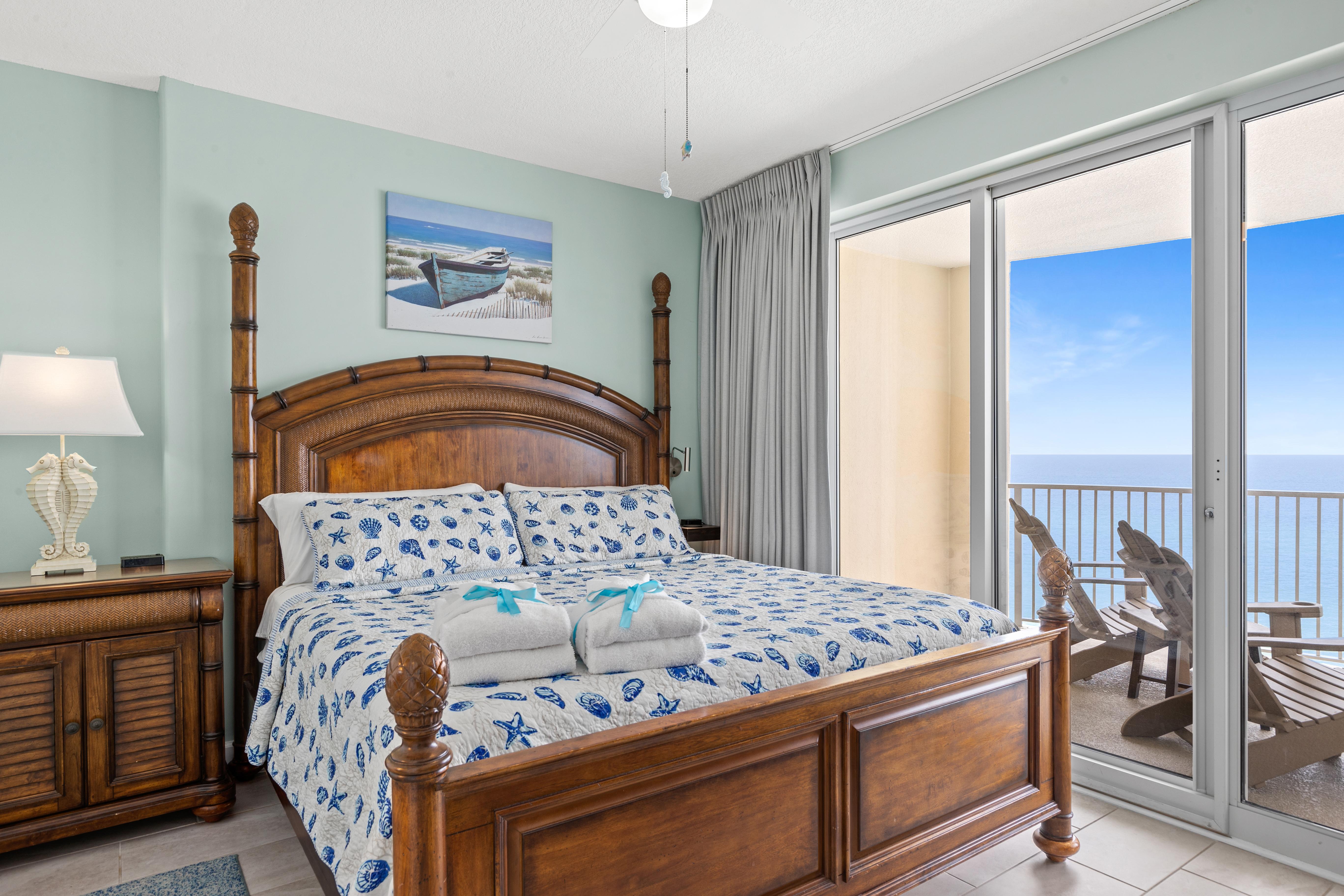 NEW PROPERTY! Vacation Right on the Gulf in Sand & Seafoam Villa. Sleeps 6!