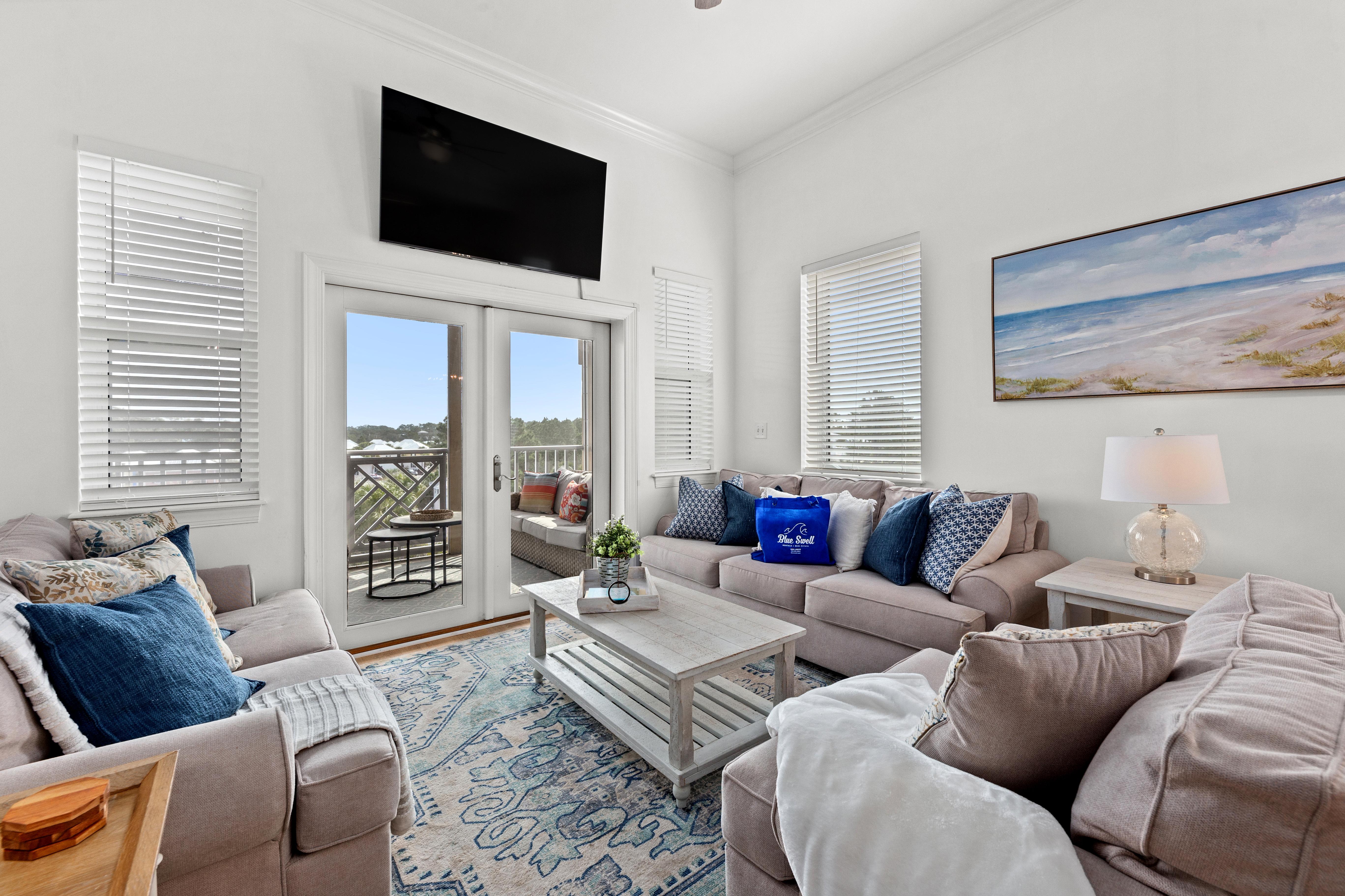 Remarkably Updated 3/2 in Seagrove Highlands - Gulf Views Sleeps 9!