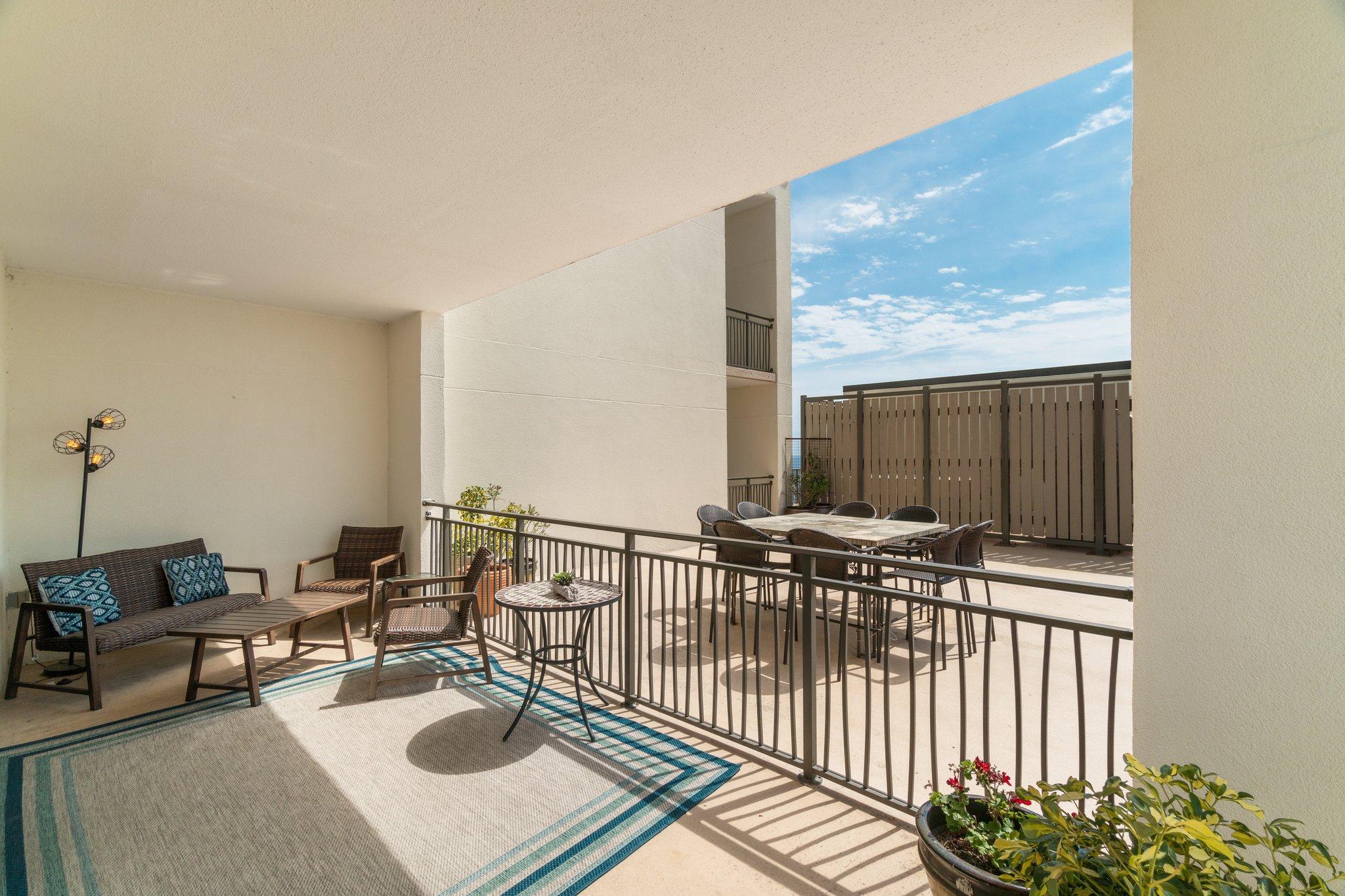 Rooftop Views of The Gulf! 1800 Square Foot Private Rooftop Terrace!