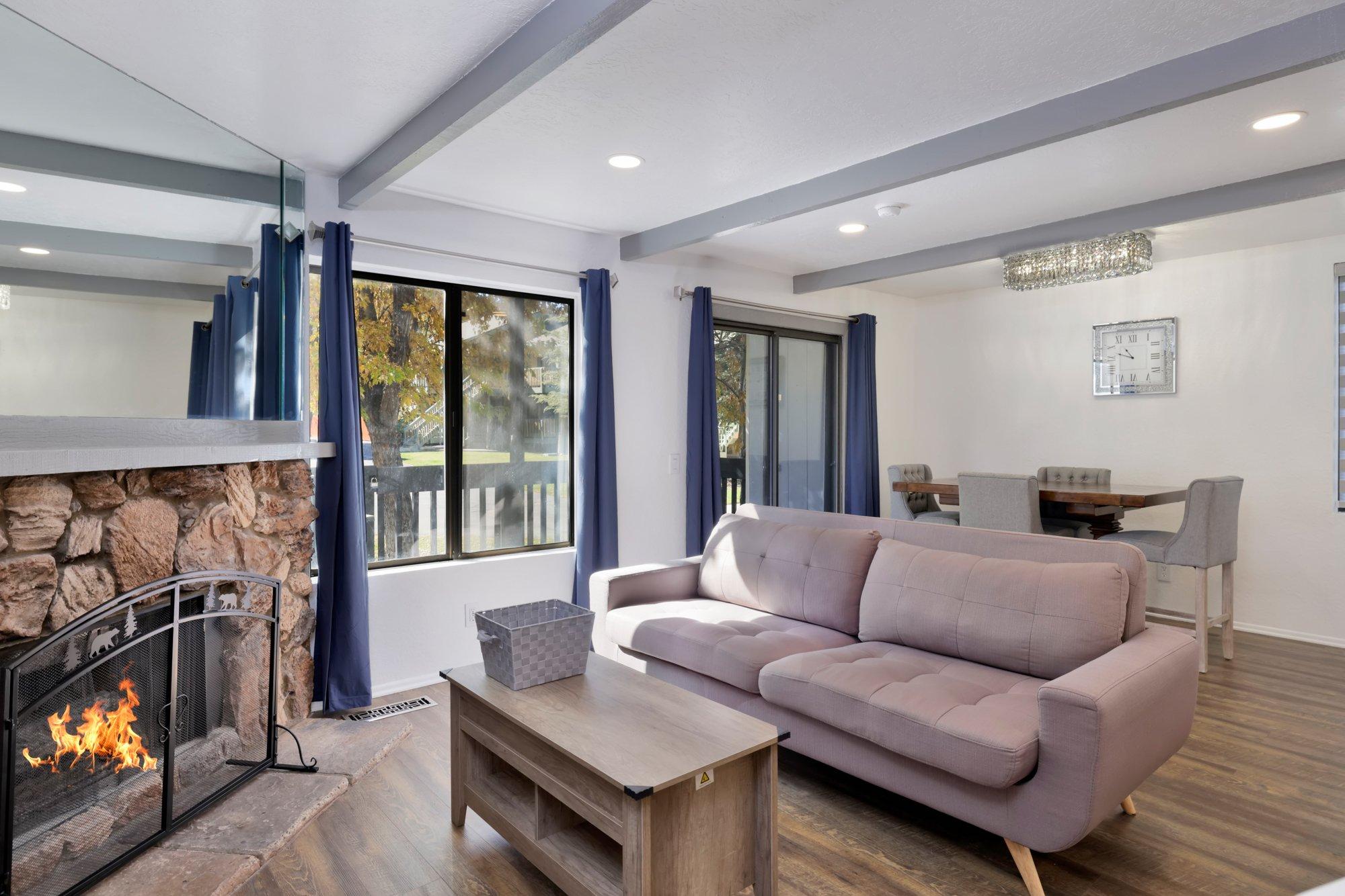 BLUE JAY GETAWAY #2082