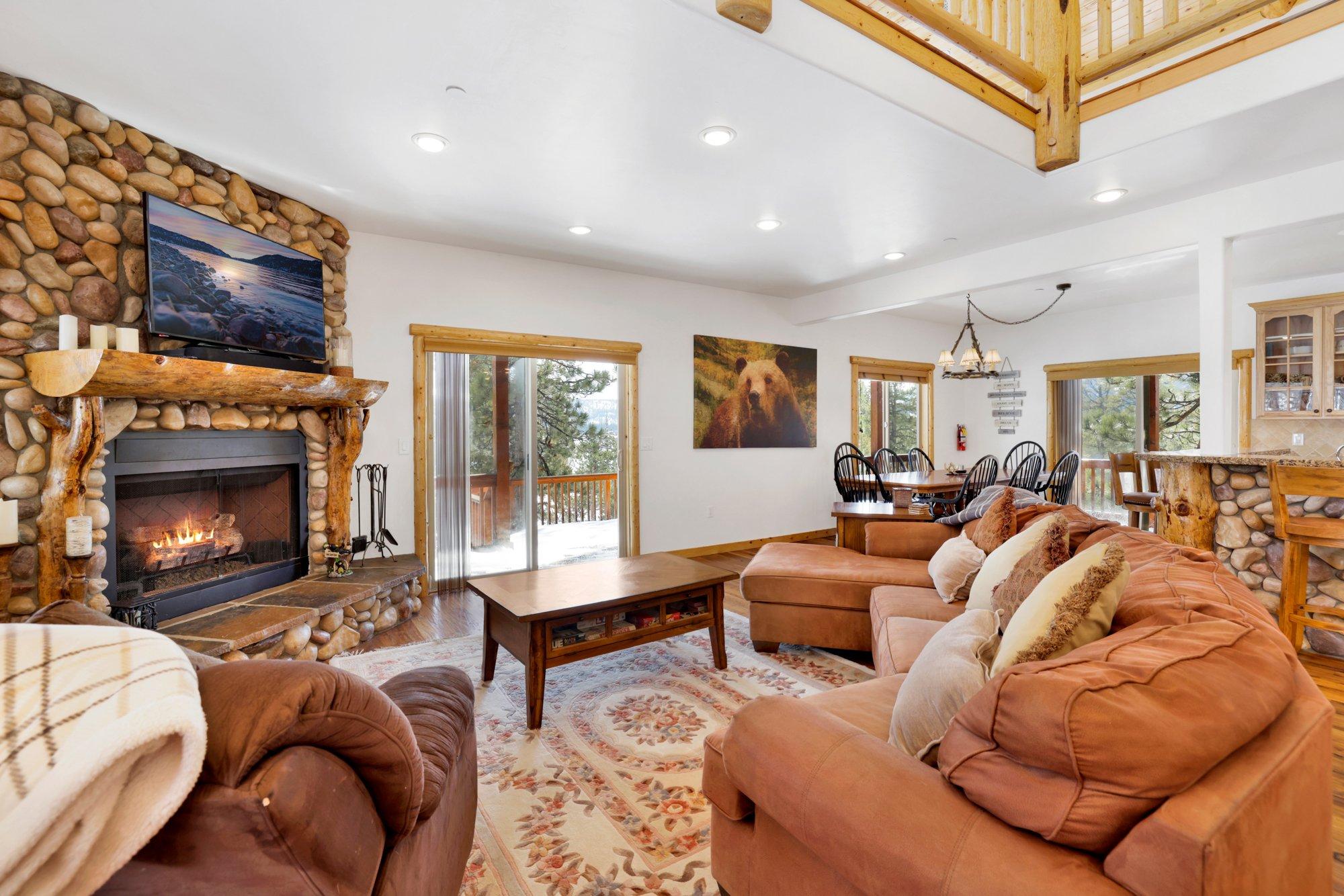 COZY LAKEVIEW HIDEAWAY #2261 