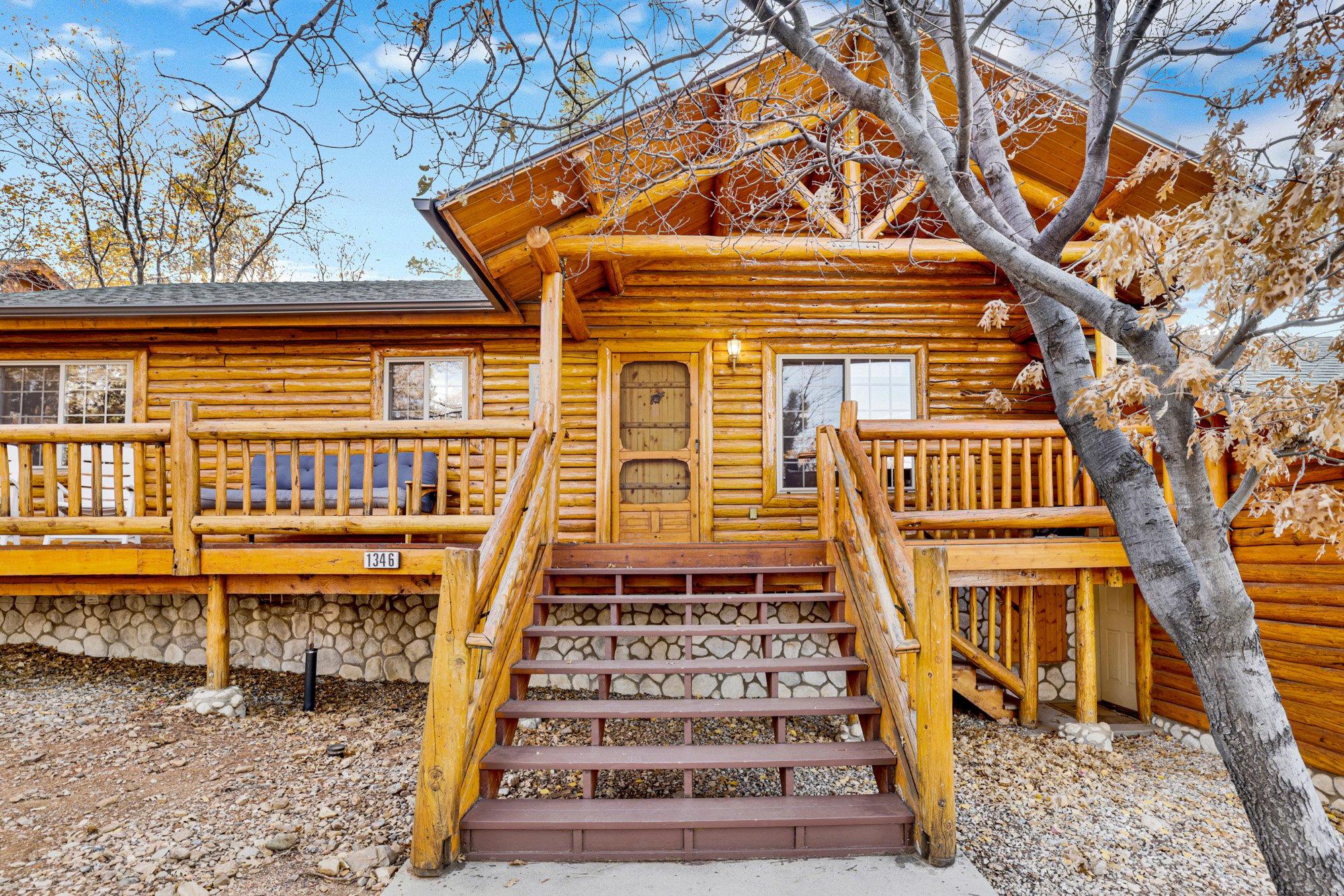 CRESCENTA PINES LOG CABIN #2346