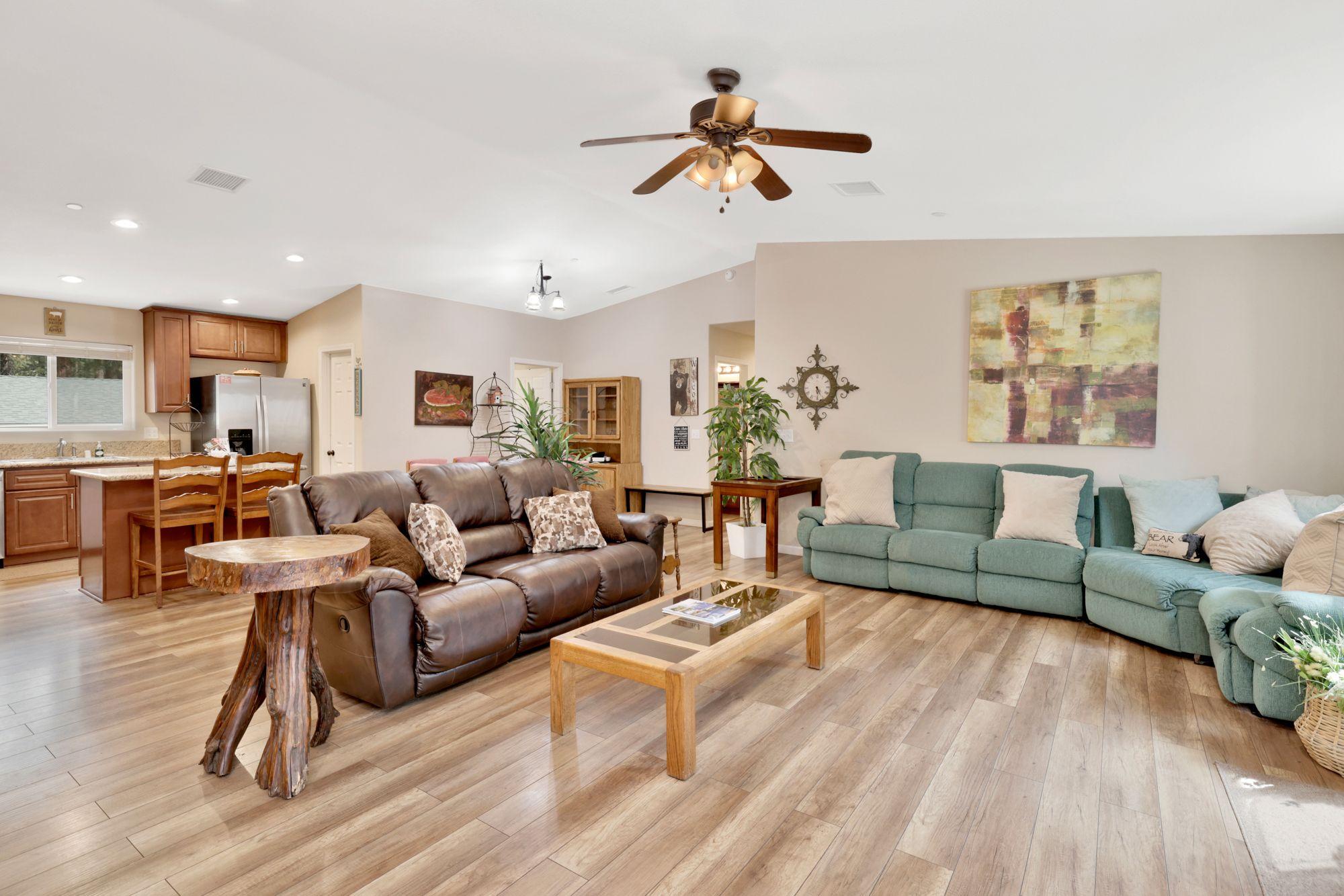 KIT KAT'S HIDEAWAY #1874