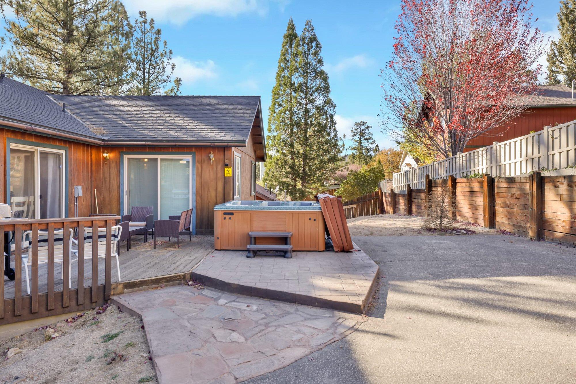 RIVER ROCK LODGE #1953