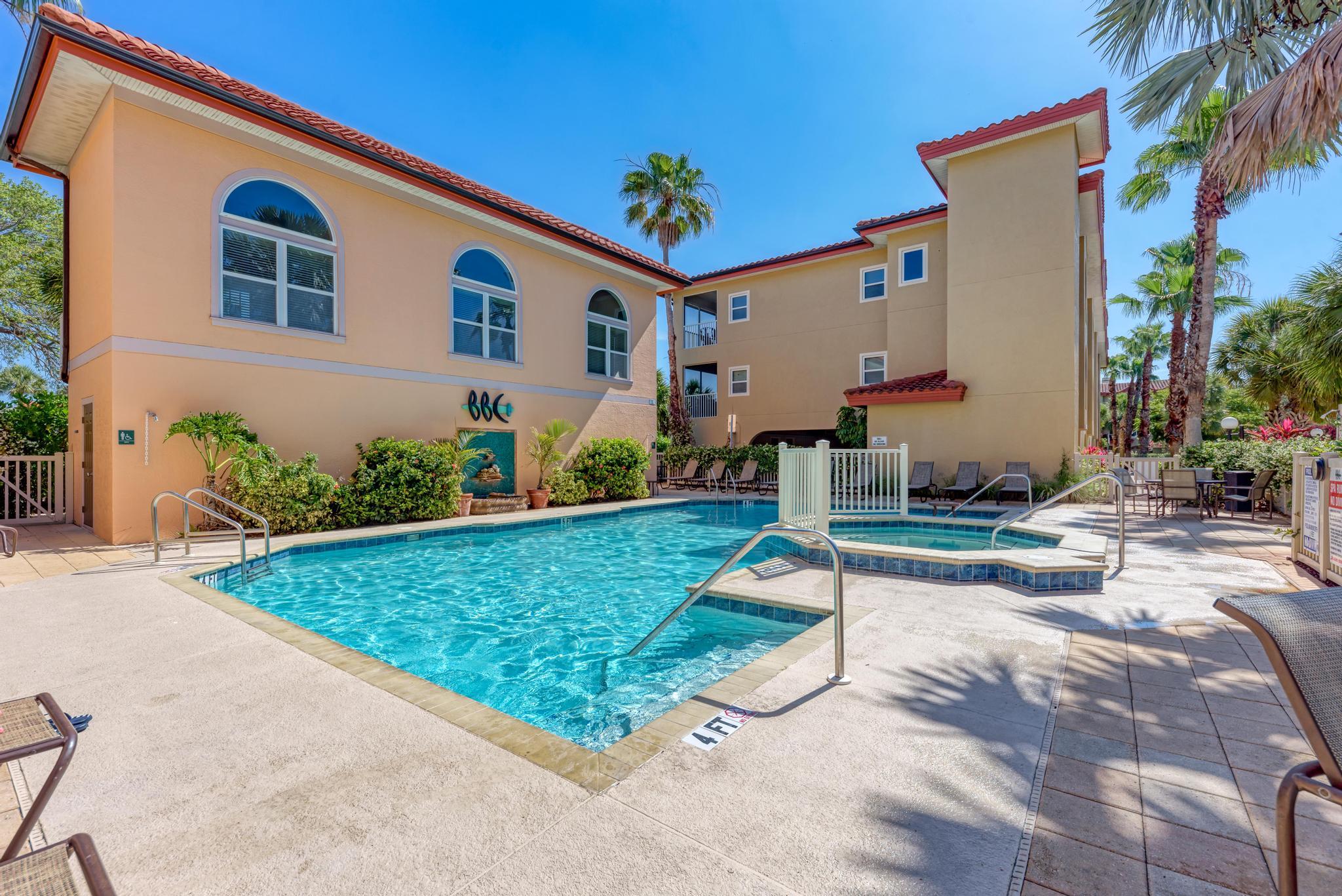 Bradenton Beach Club Bliss w/ Hot Tub and Private Beach Access by AMIBR