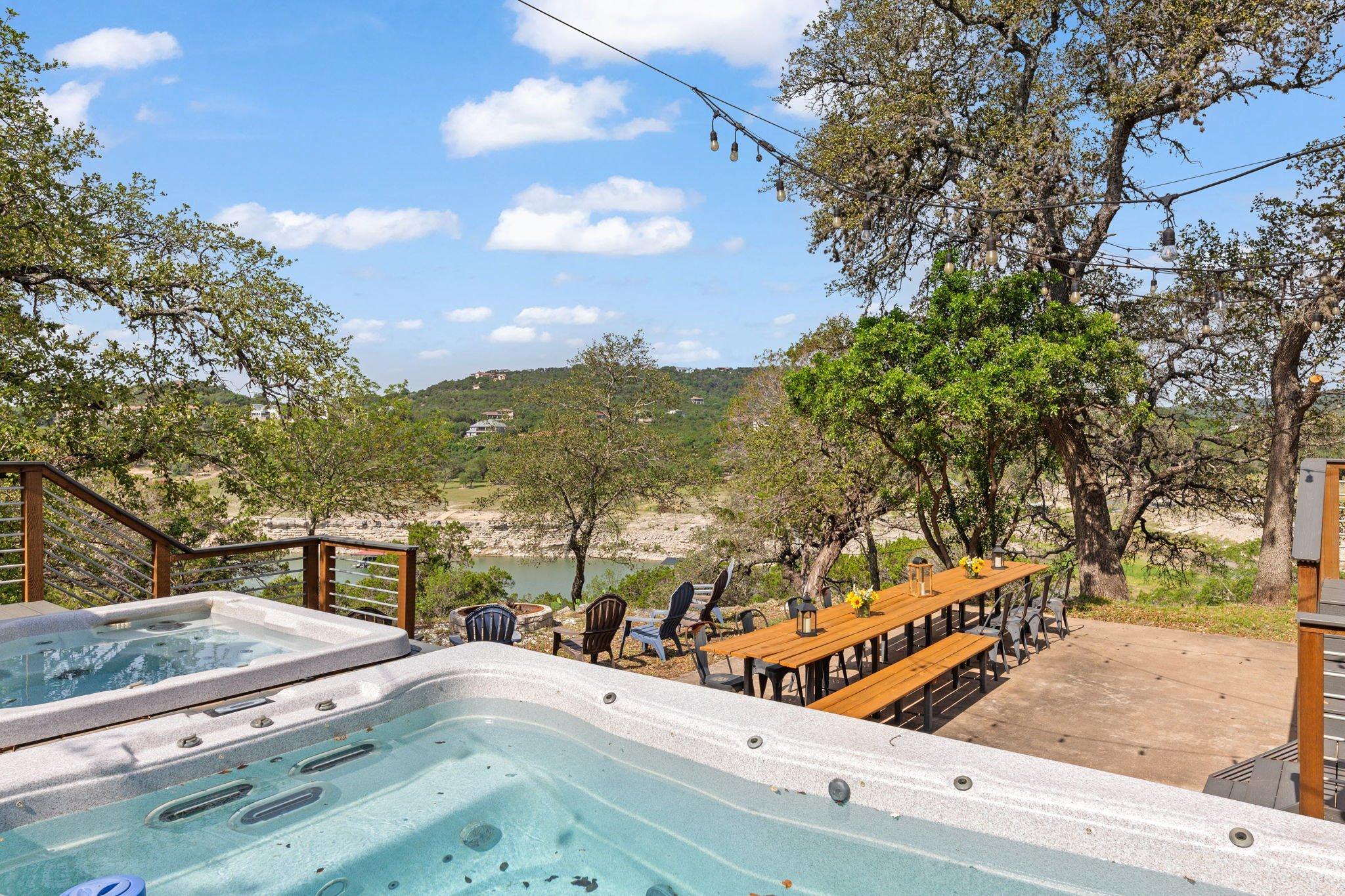Secluded Hill Country Getaway: Hot Tub, Swim Spa and Beautiful Views 