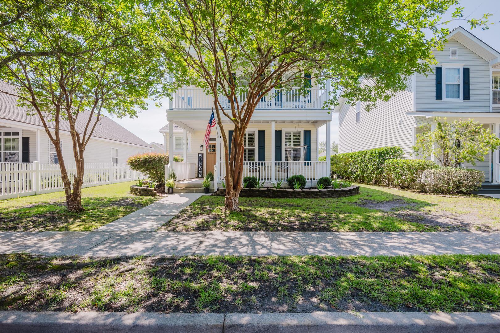 Saltee Cove Coastal Getaway - Charming 3 Bedroom/2.5 Bath Lowcountry Cottage