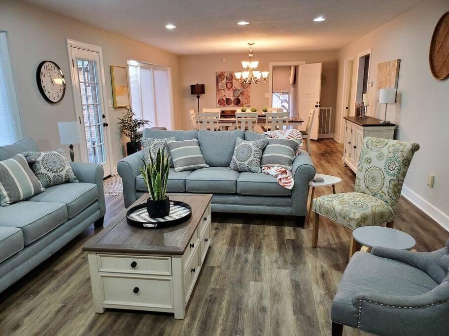 The Residence at Hilltop Acres