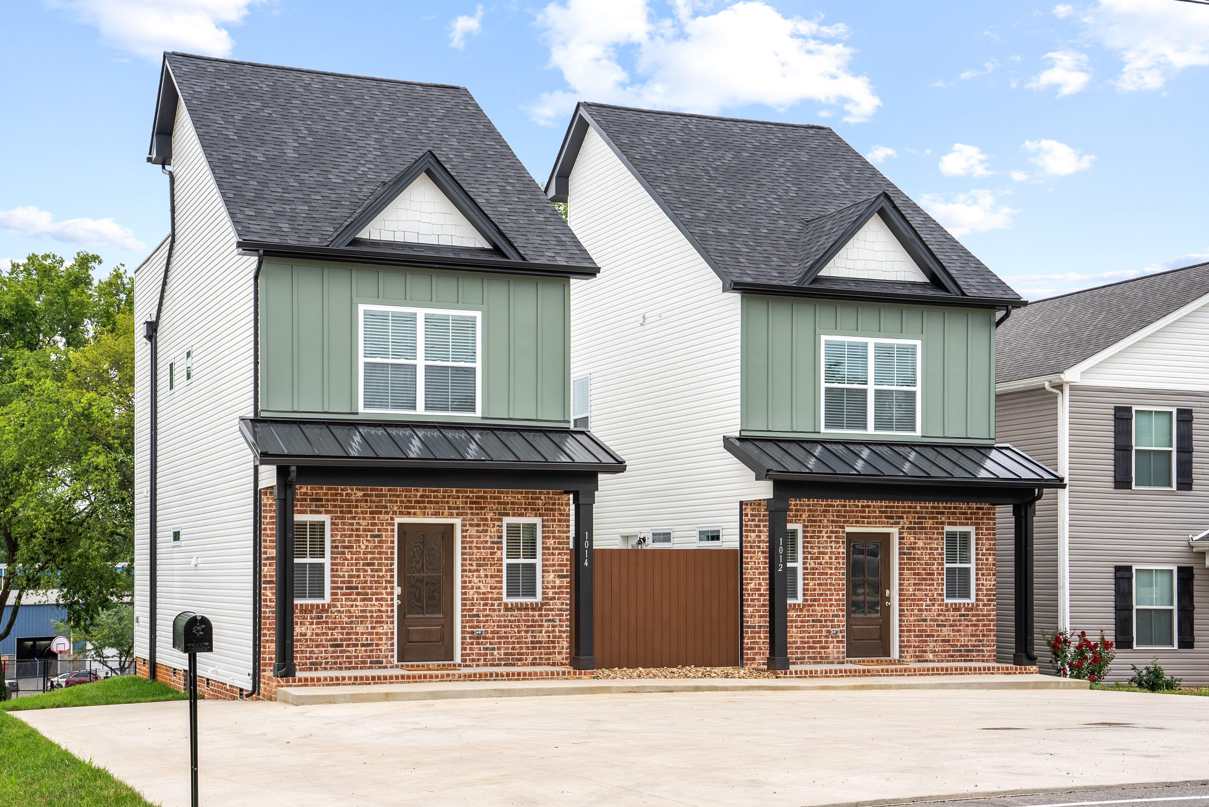 Adam's Downtown Retreat w/ Rooftop Access