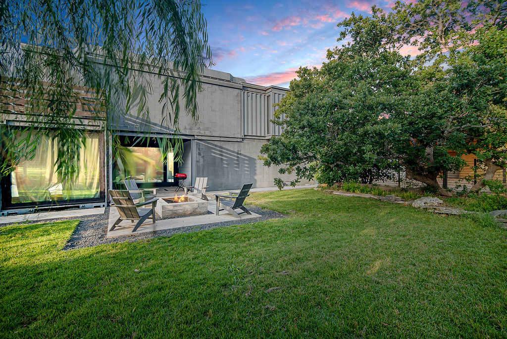 Luxury 4-Bedroom Container Home, Hot-Tub & Firepit