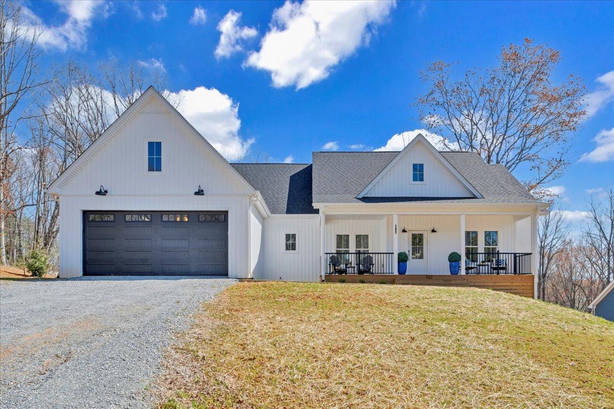 Lake Twin Cove - New! - Vacation Rentals | Homes & Hideaways by World ...