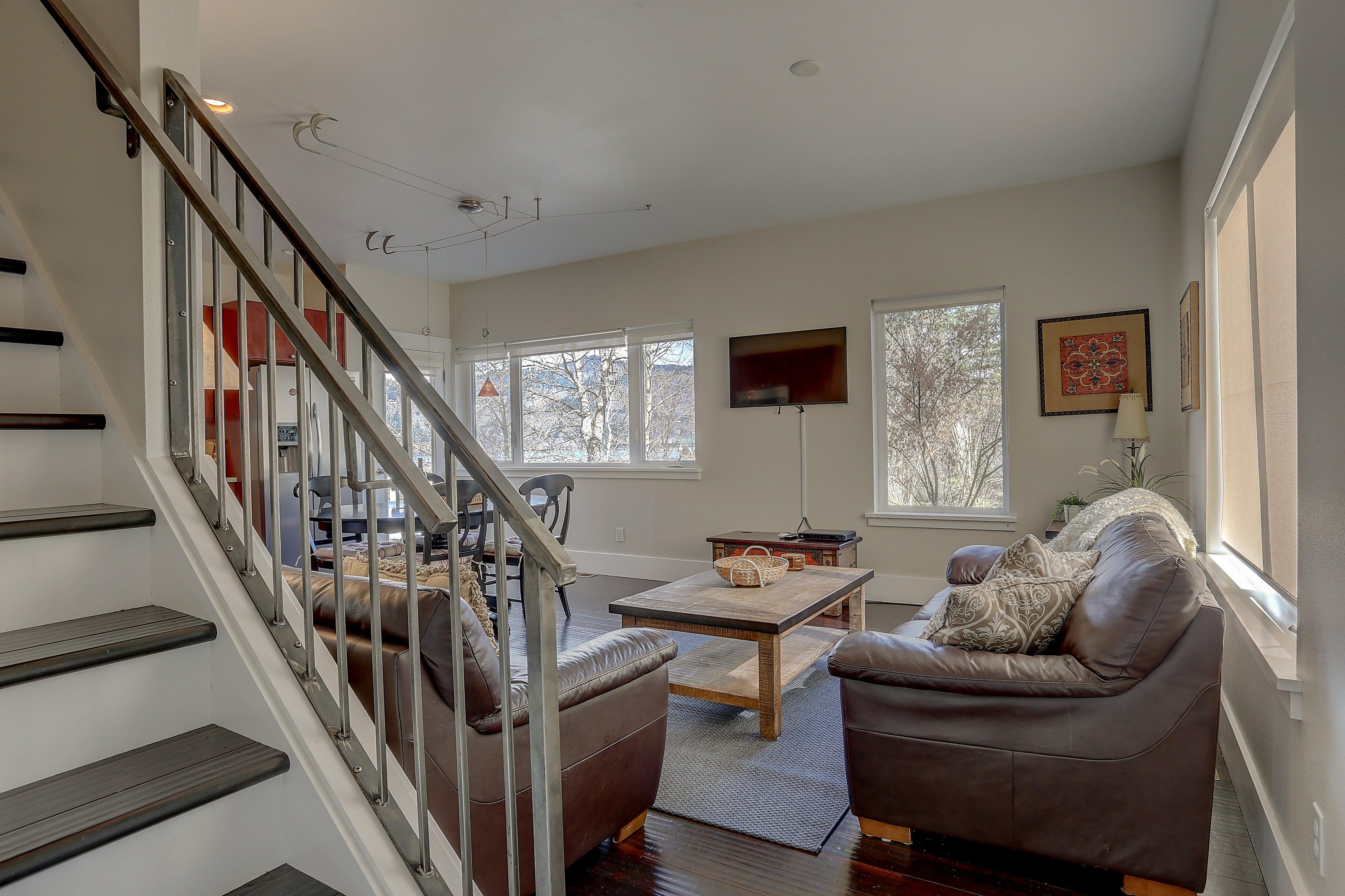 Surf's Up 30 Day Minimum 6