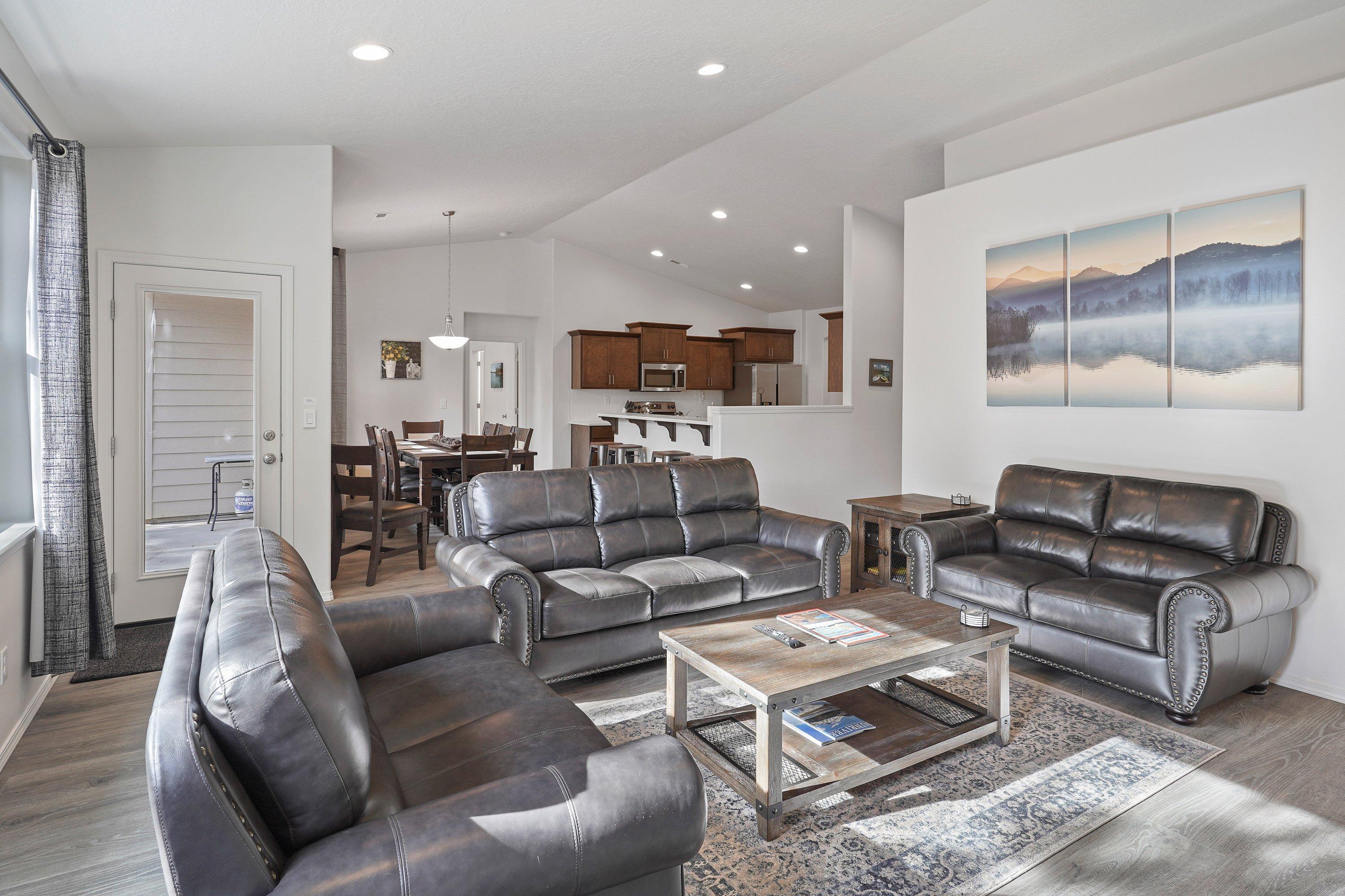 Four Seasons Retreat 3